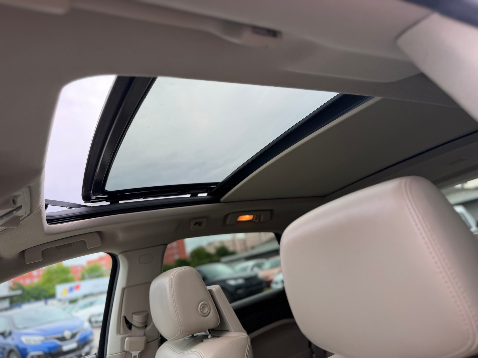 CADILLAC SRX 3.6 V6 Sport Luxury 4WD Automatic-image-16