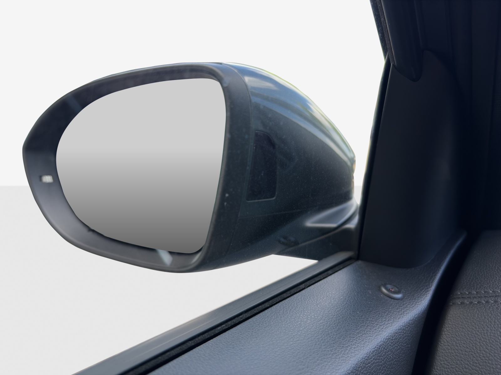 VW T-Roc 2.0 TSI R-Line DSG 4Motion-image-15