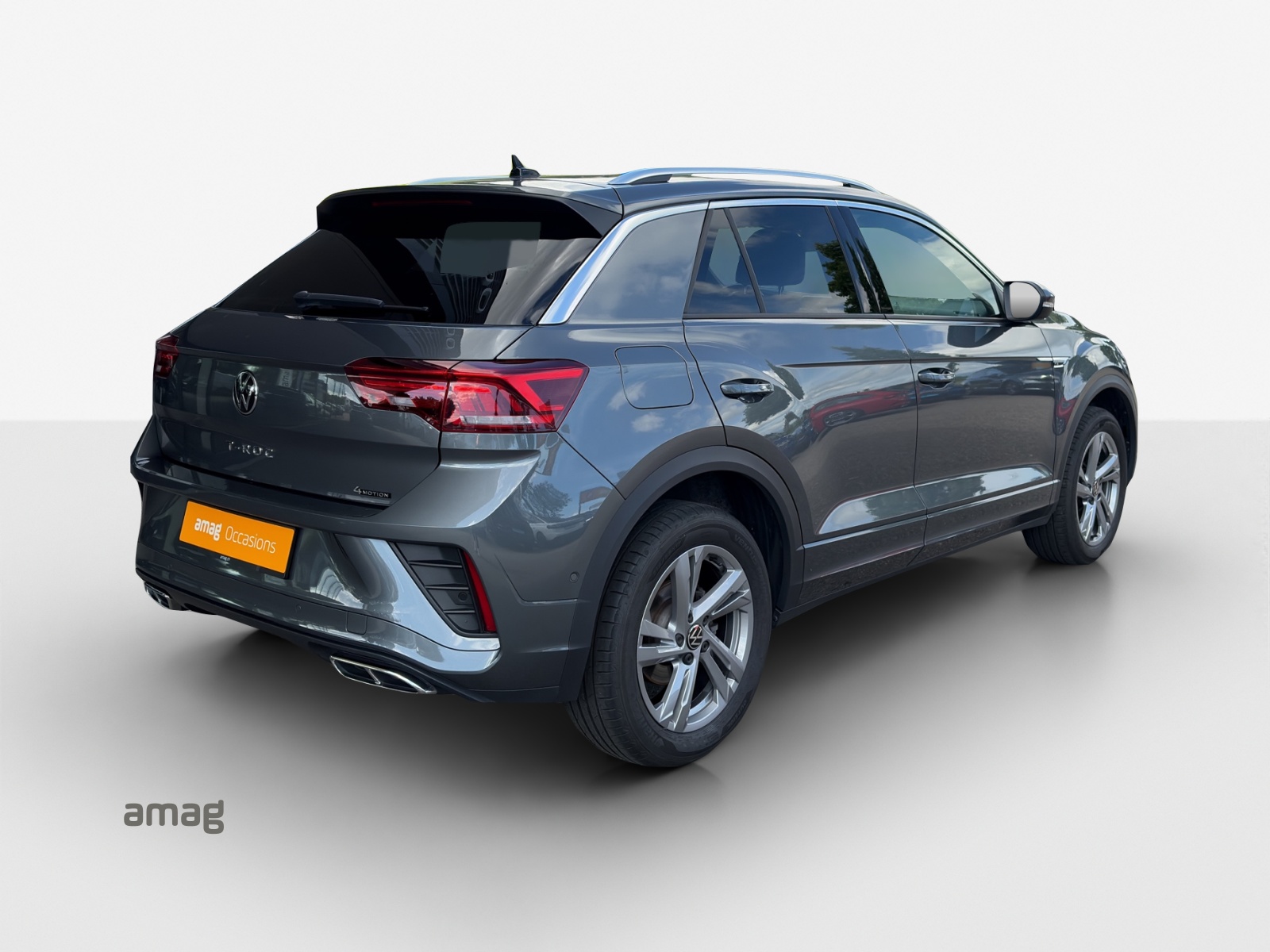 VW T-Roc 2.0 TSI R-Line DSG 4Motion-image-4