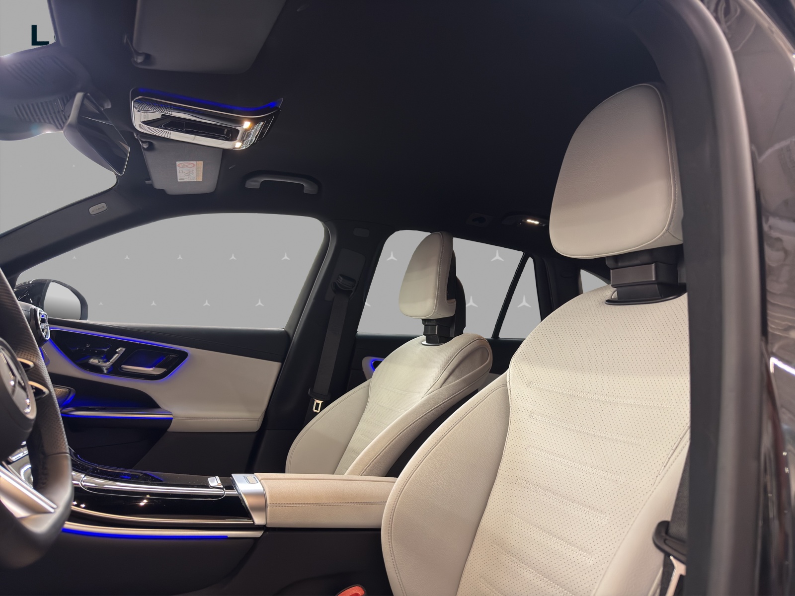 MERCEDES-BENZ GLC 200 4M - AMG / 360 Grad Kamera / DIGITAL LIGHT / Soundsystem-image-8