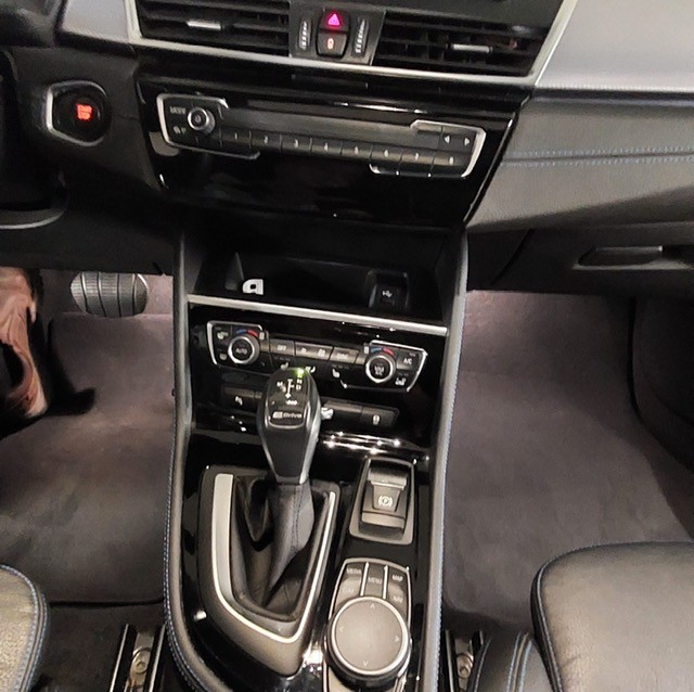 BMW 225xe Steptronic M Sport-image-7
