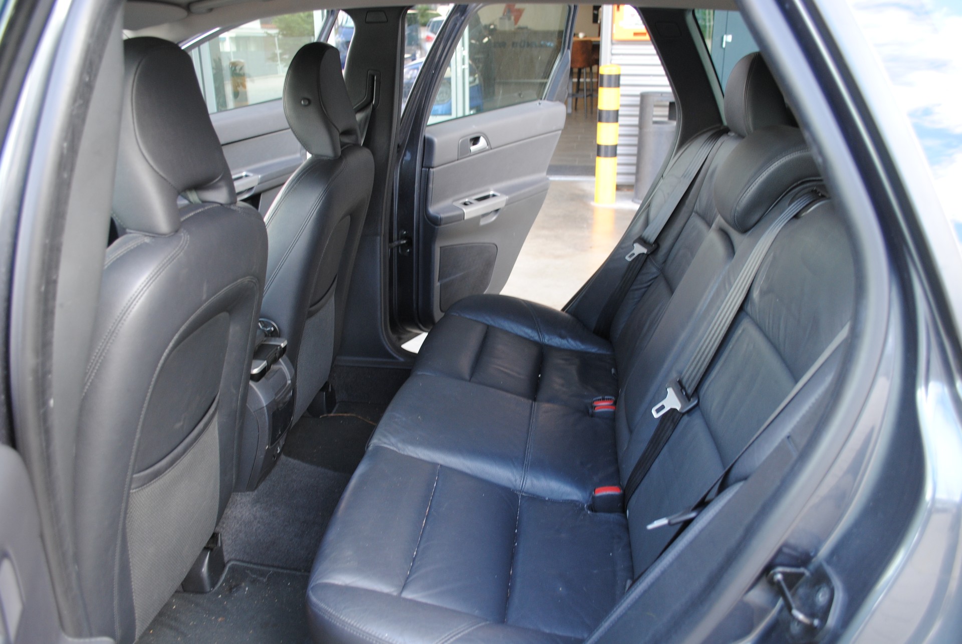 VOLVO V50 2.0D-image-9