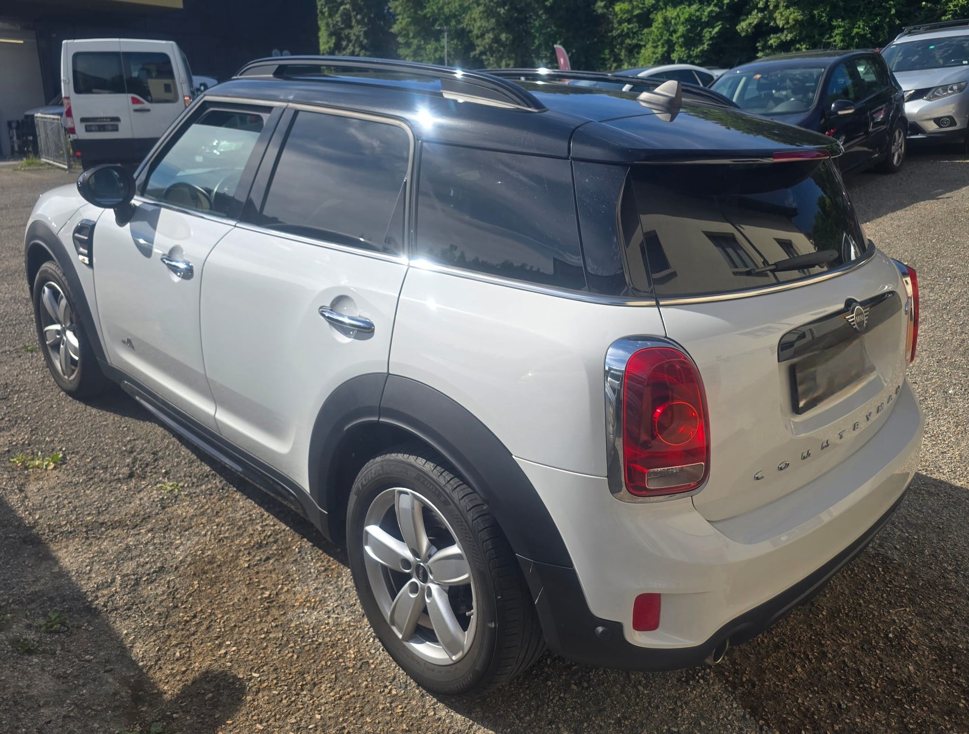 MINI Countryman Cooper ALL4 Steptronic-image-2