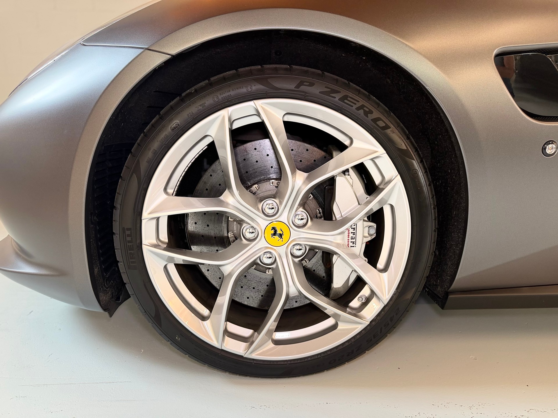 FERRARI GTC 4 Lusso T-image-7
