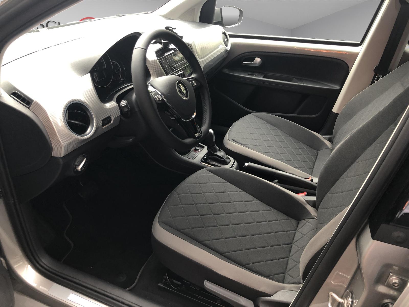 VW Up e-image-5