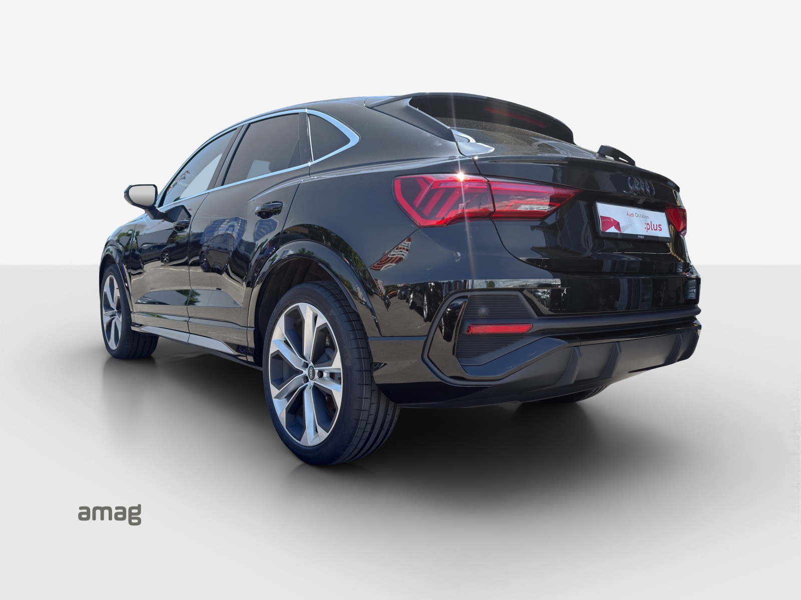 AUDI Q3 Sportback 35 TFSI S line Attraction S-tronic-image-2