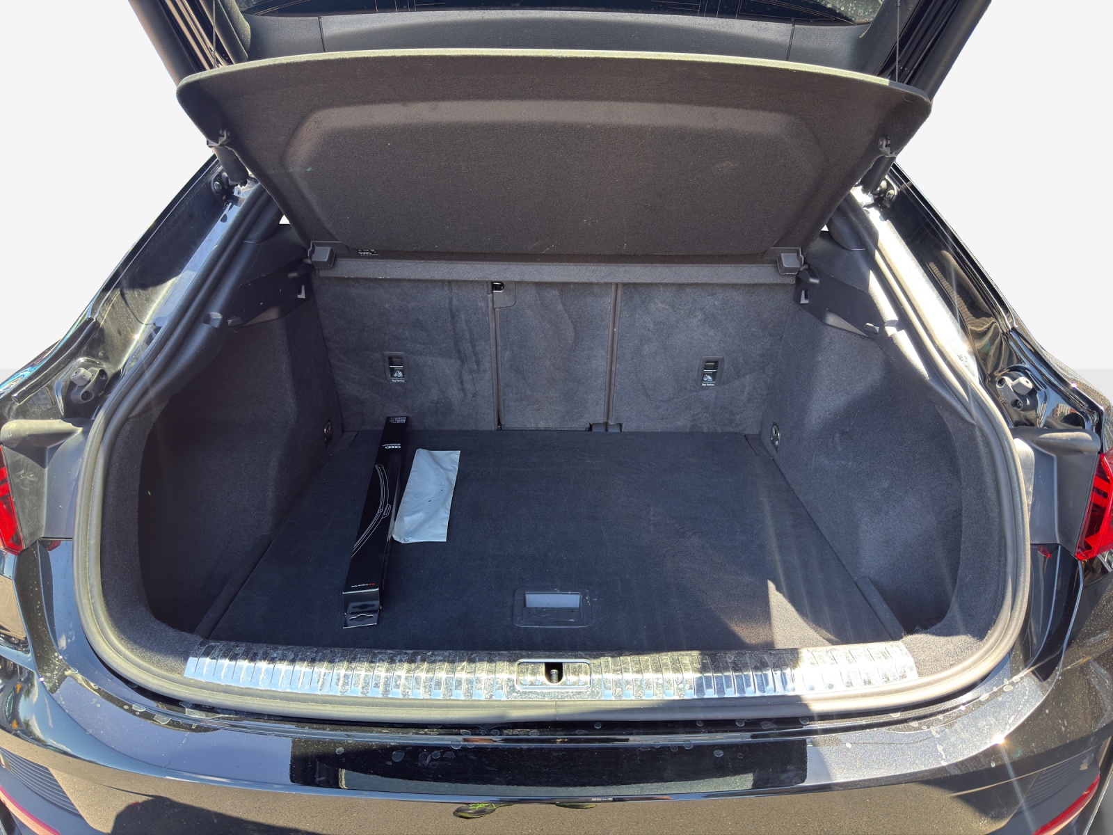 AUDI Q3 Sportback 35 TFSI S line Attraction S-tronic-image-12