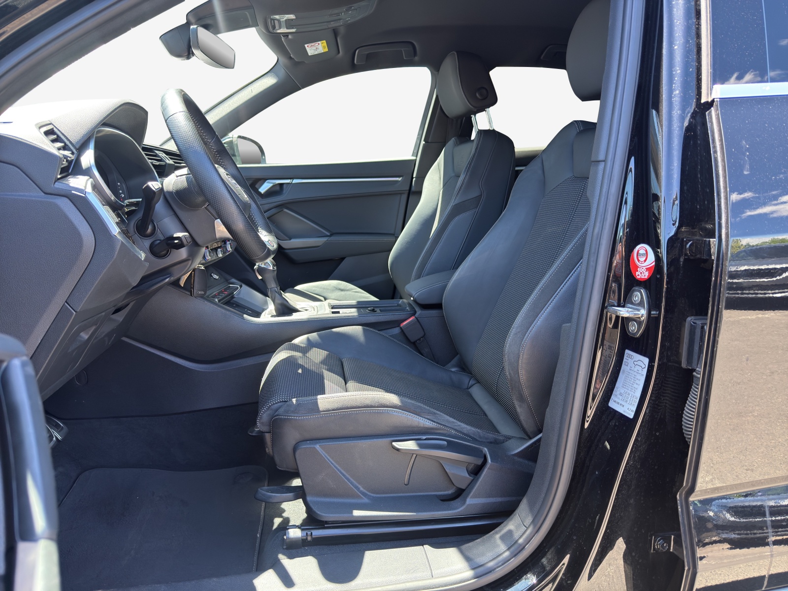 AUDI Q3 Sportback 35 TFSI S line Attraction S-tronic-image-7