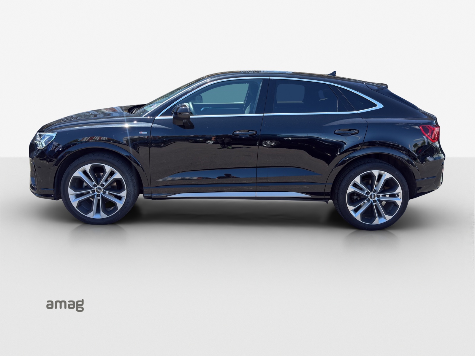AUDI Q3 Sportback 35 TFSI S line Attraction S-tronic-image-1
