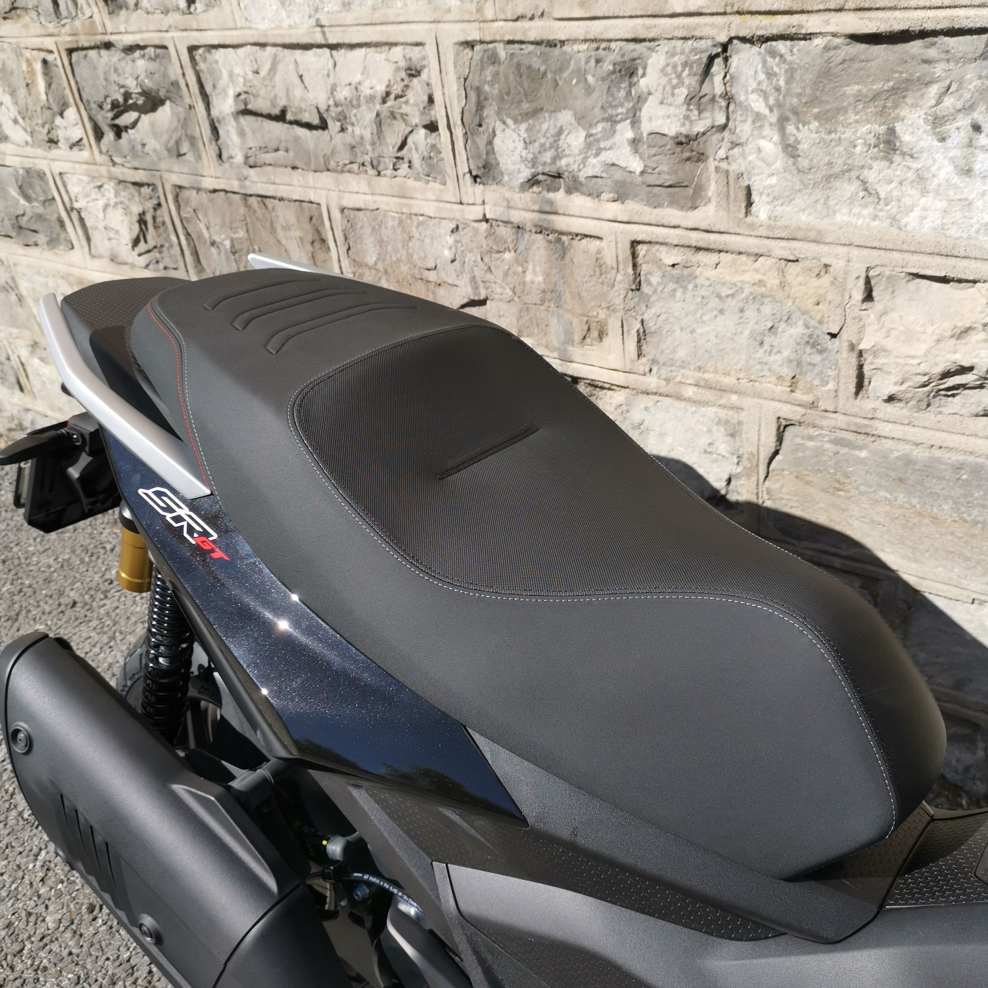 APRILIA SR 400 GT-image-11