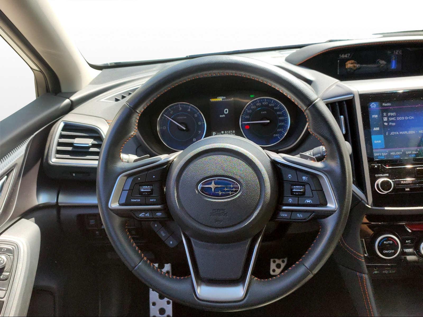 SUBARU XV 2.0i e-Boxer Luxury-image-10