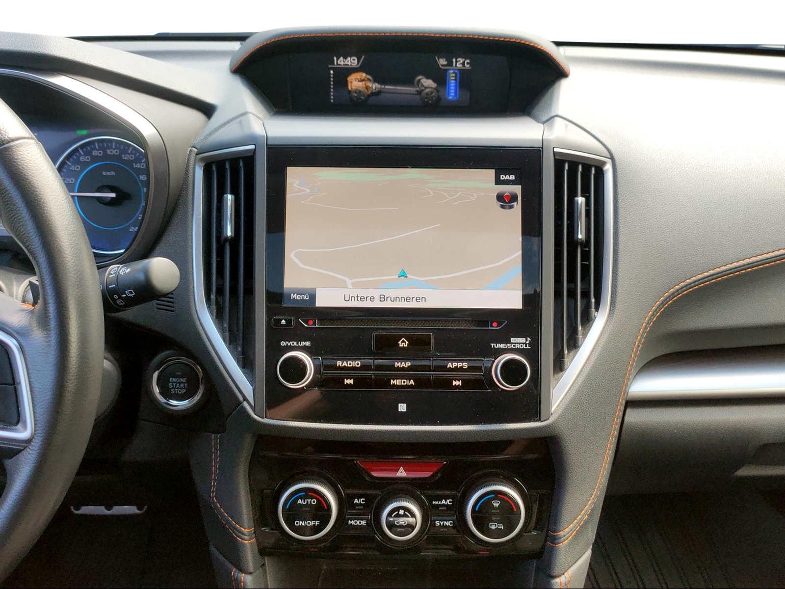 SUBARU XV 2.0i e-Boxer Luxury-image-11