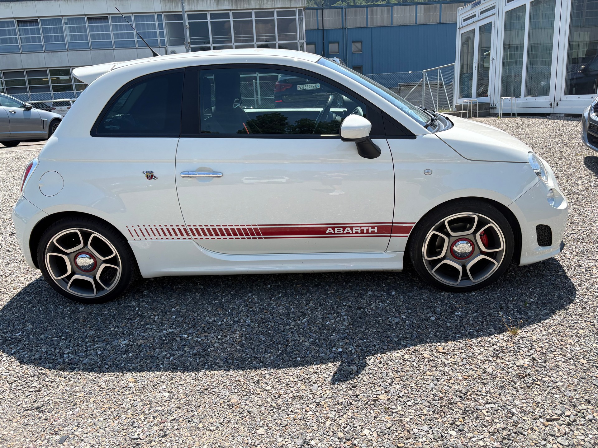 FIAT 500 1.4 16V Turbo Abarth-image-3