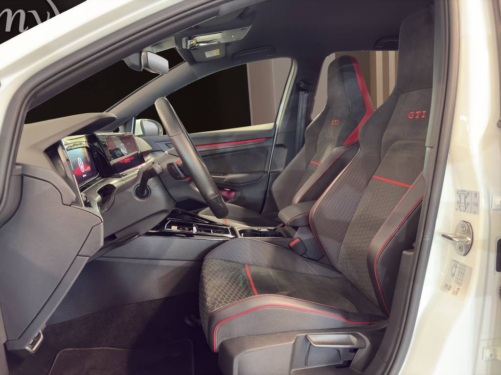 VW Golf 2.0 TSI GTI Clubsport DSG-image-5