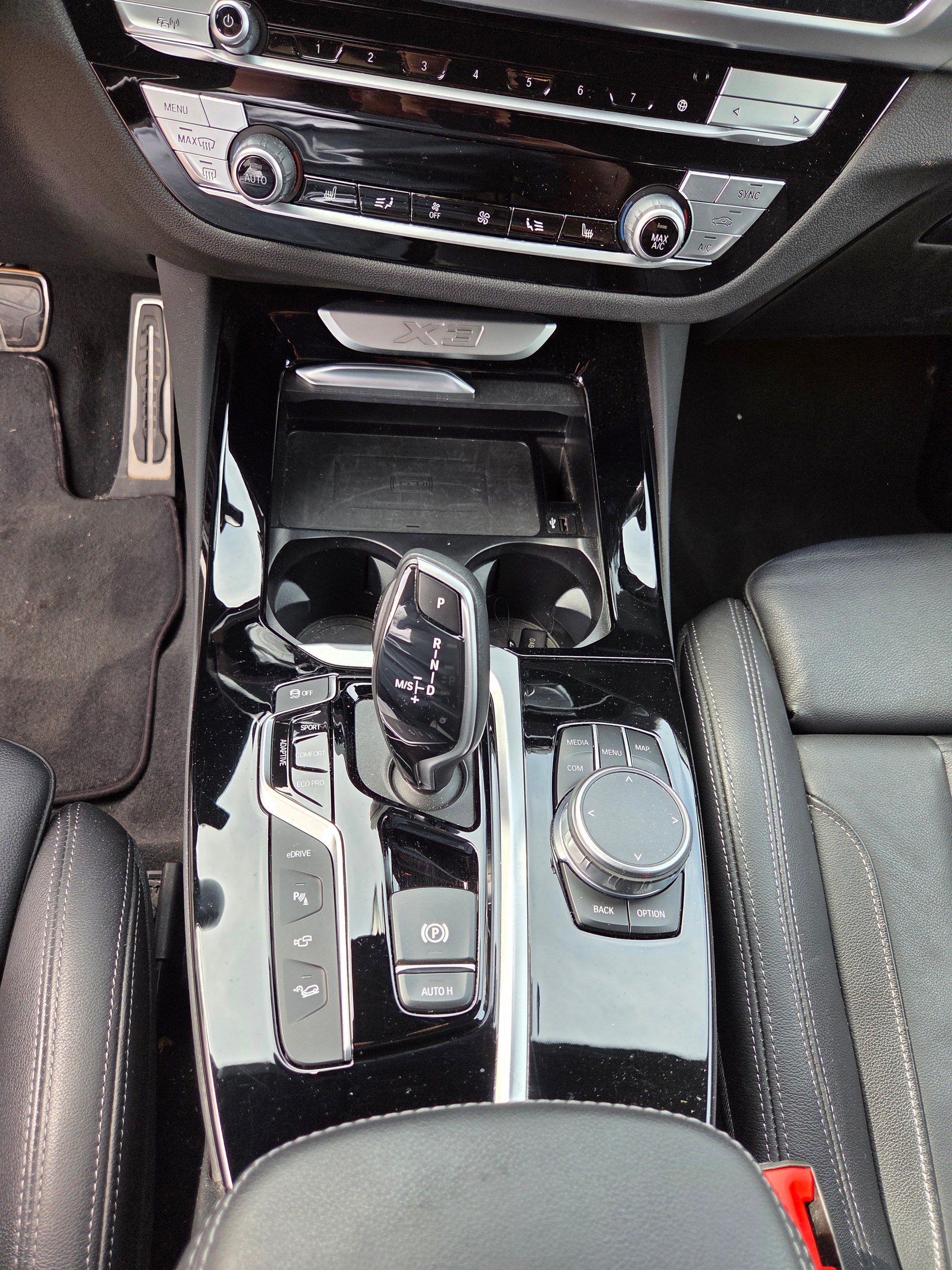 BMW 30e xDrive pack M sport-image-5