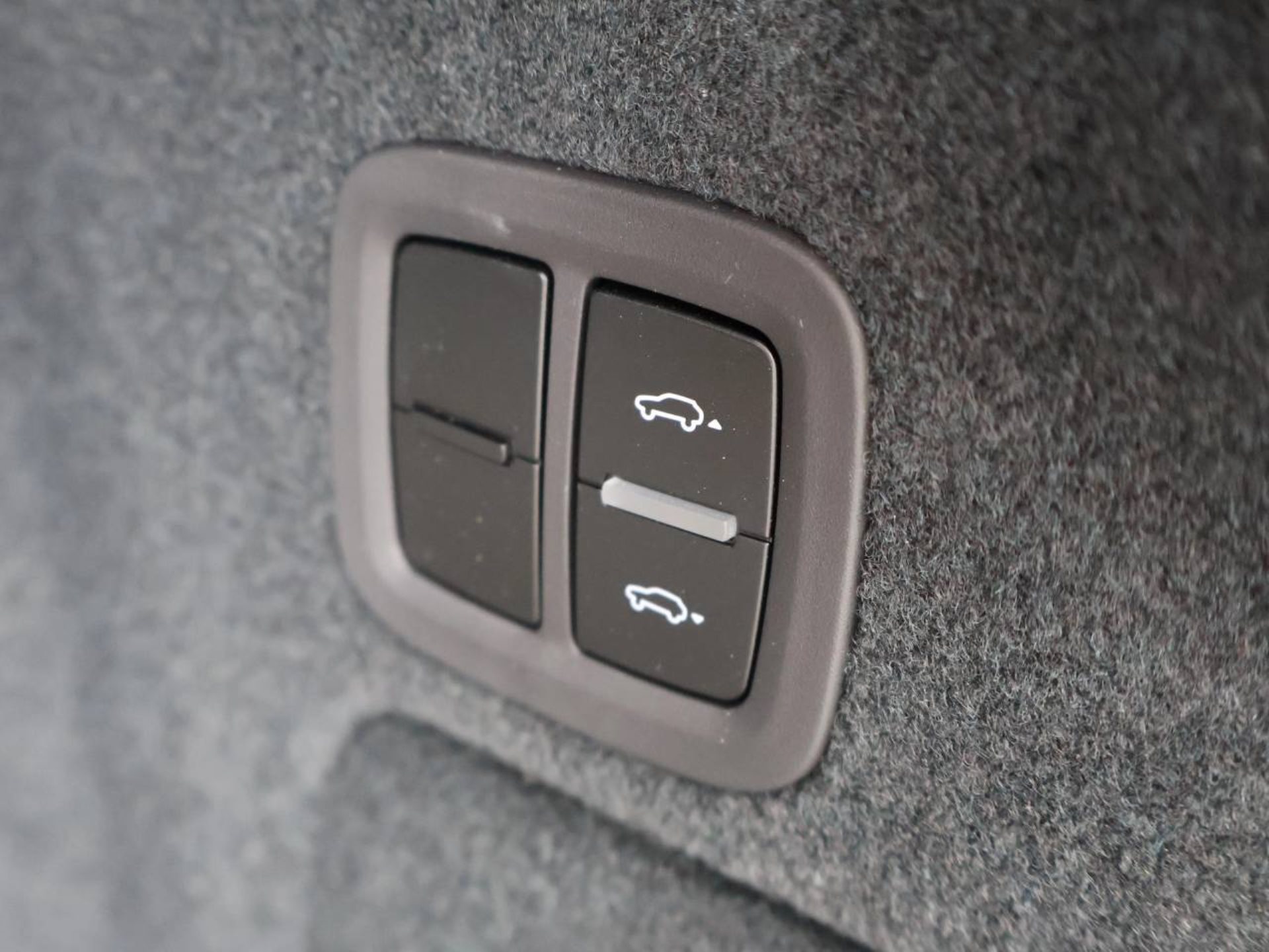 PORSCHE Cayenne S E-Hybrid Coupé-image-35