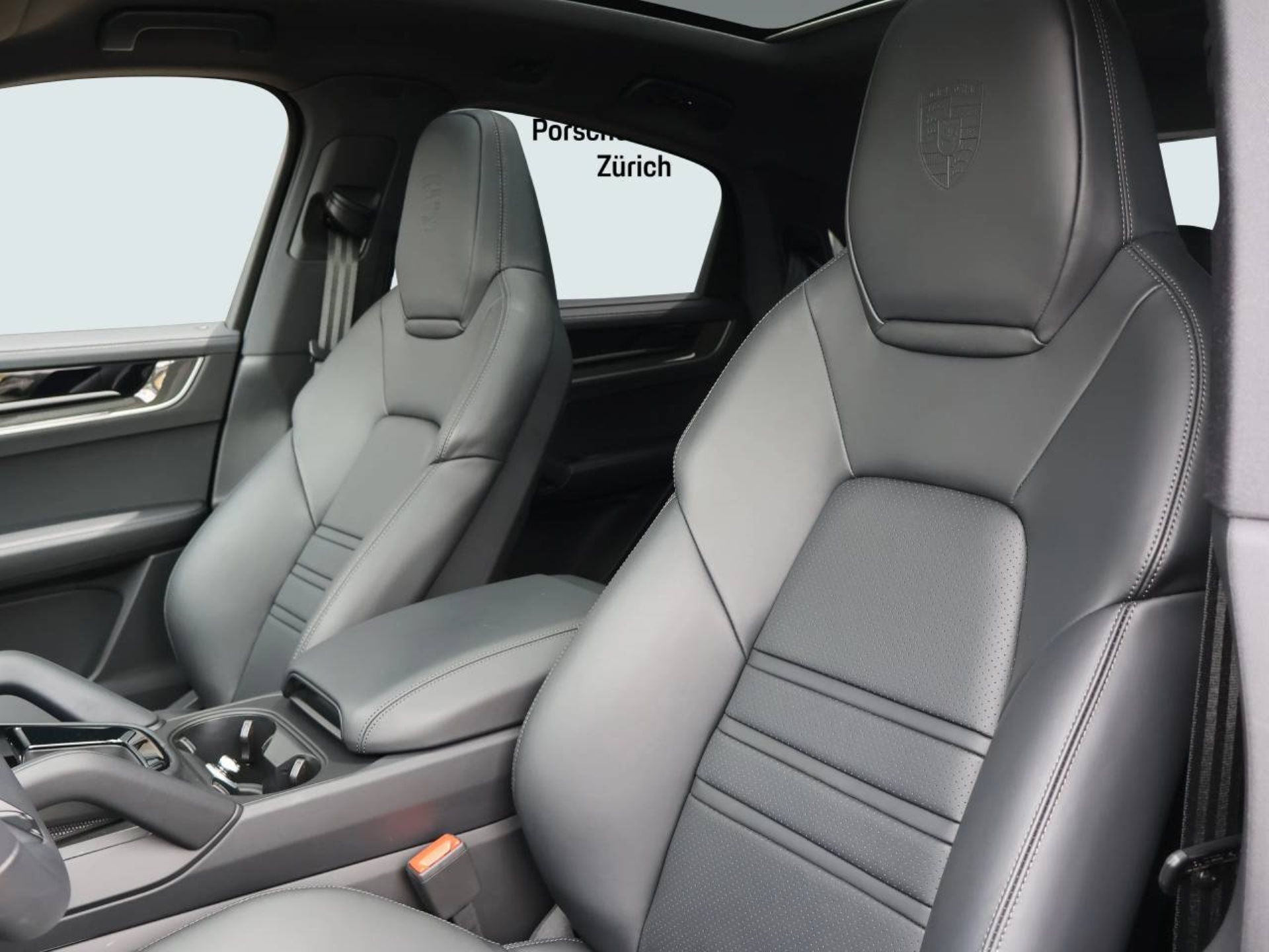 PORSCHE Cayenne S E-Hybrid Coupé-image-4