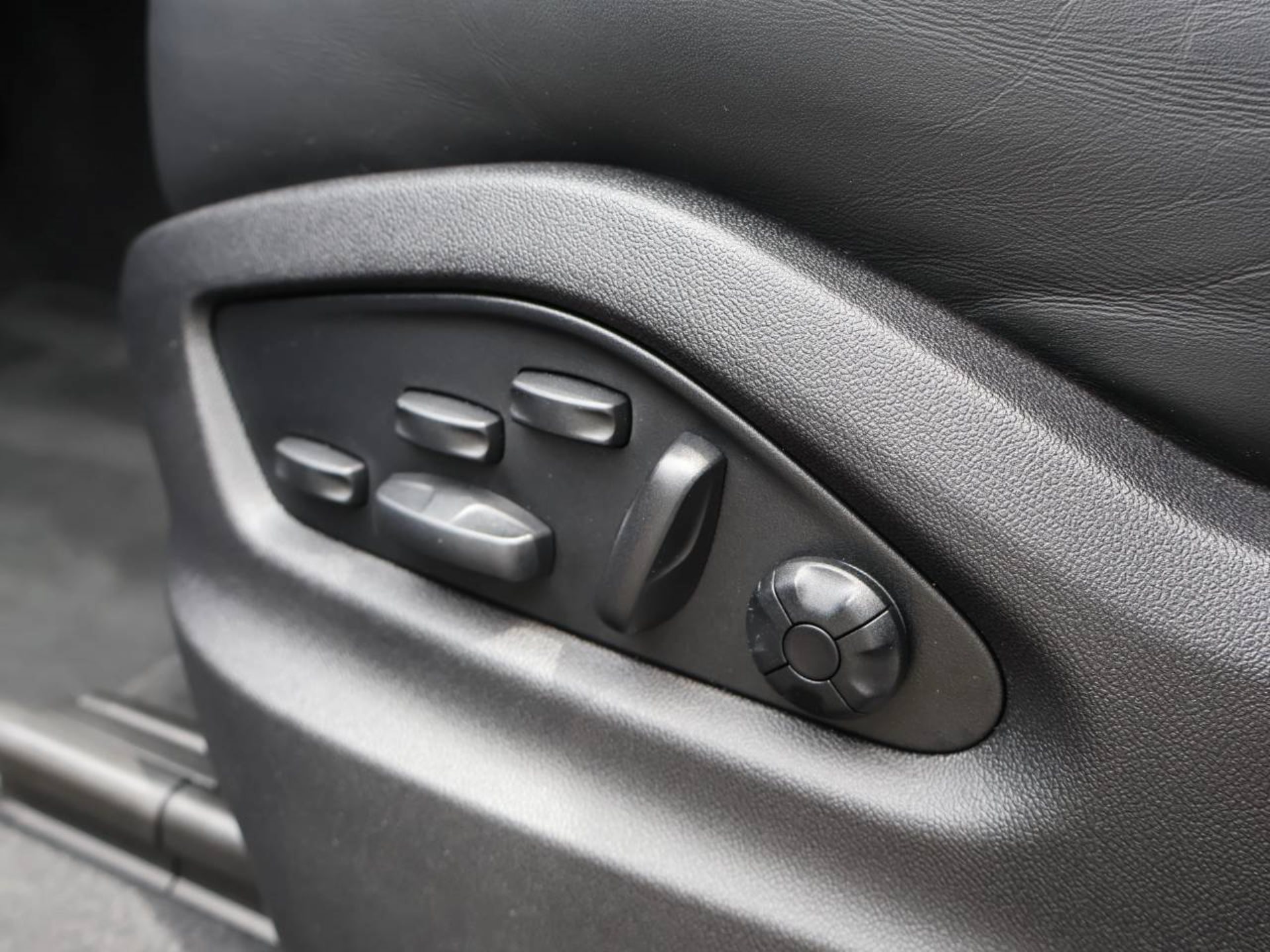 PORSCHE Cayenne S E-Hybrid Coupé-image-29