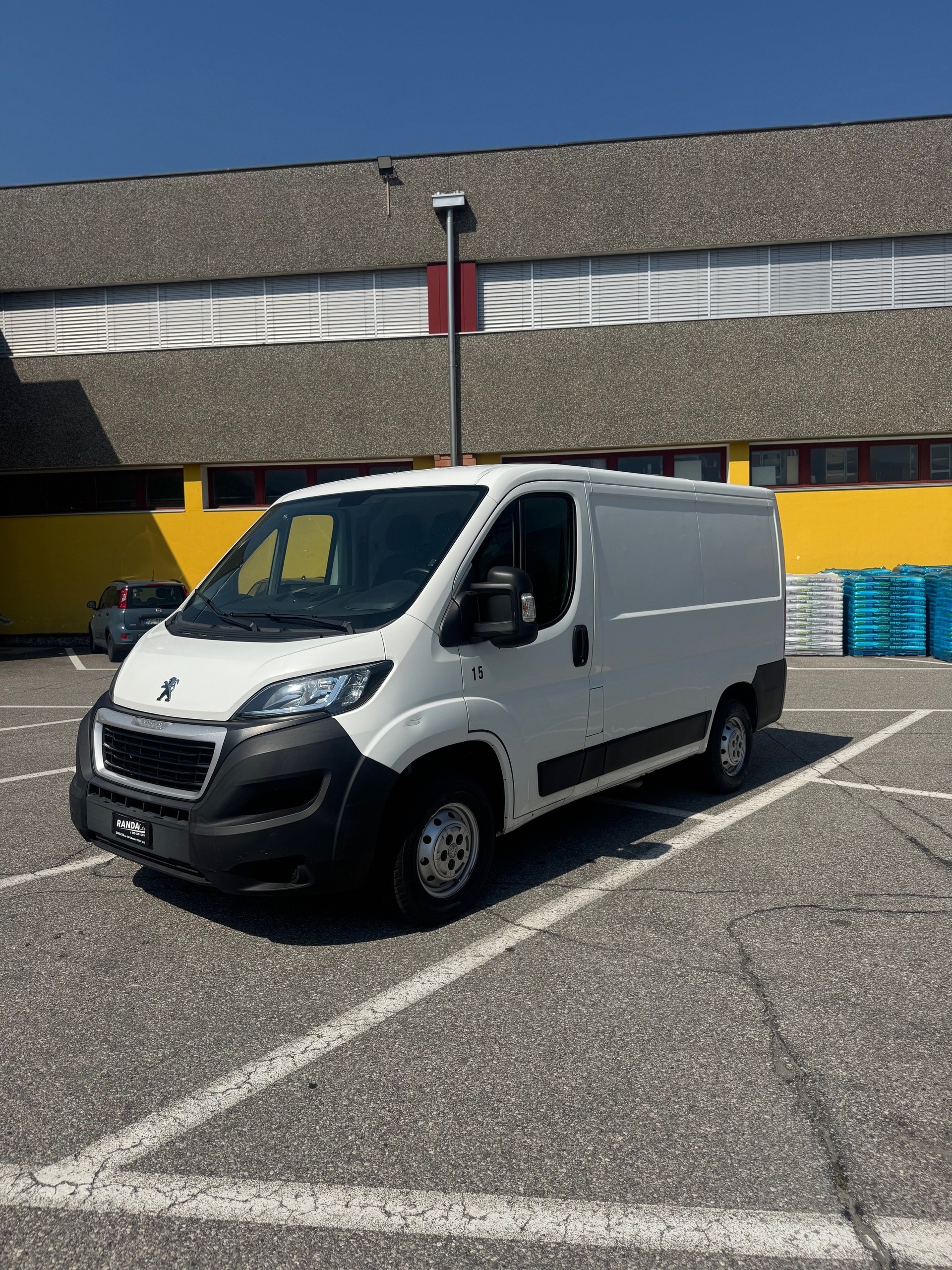 PEUGEOT Boxer 2.0 HDI 328 Access L1H1-image-1