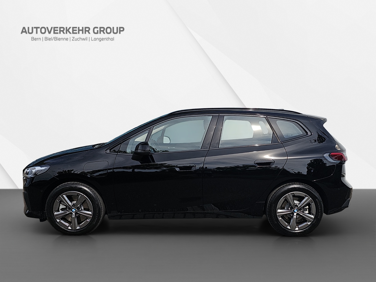 BMW 230e xDrive Act. Tourer-image-2