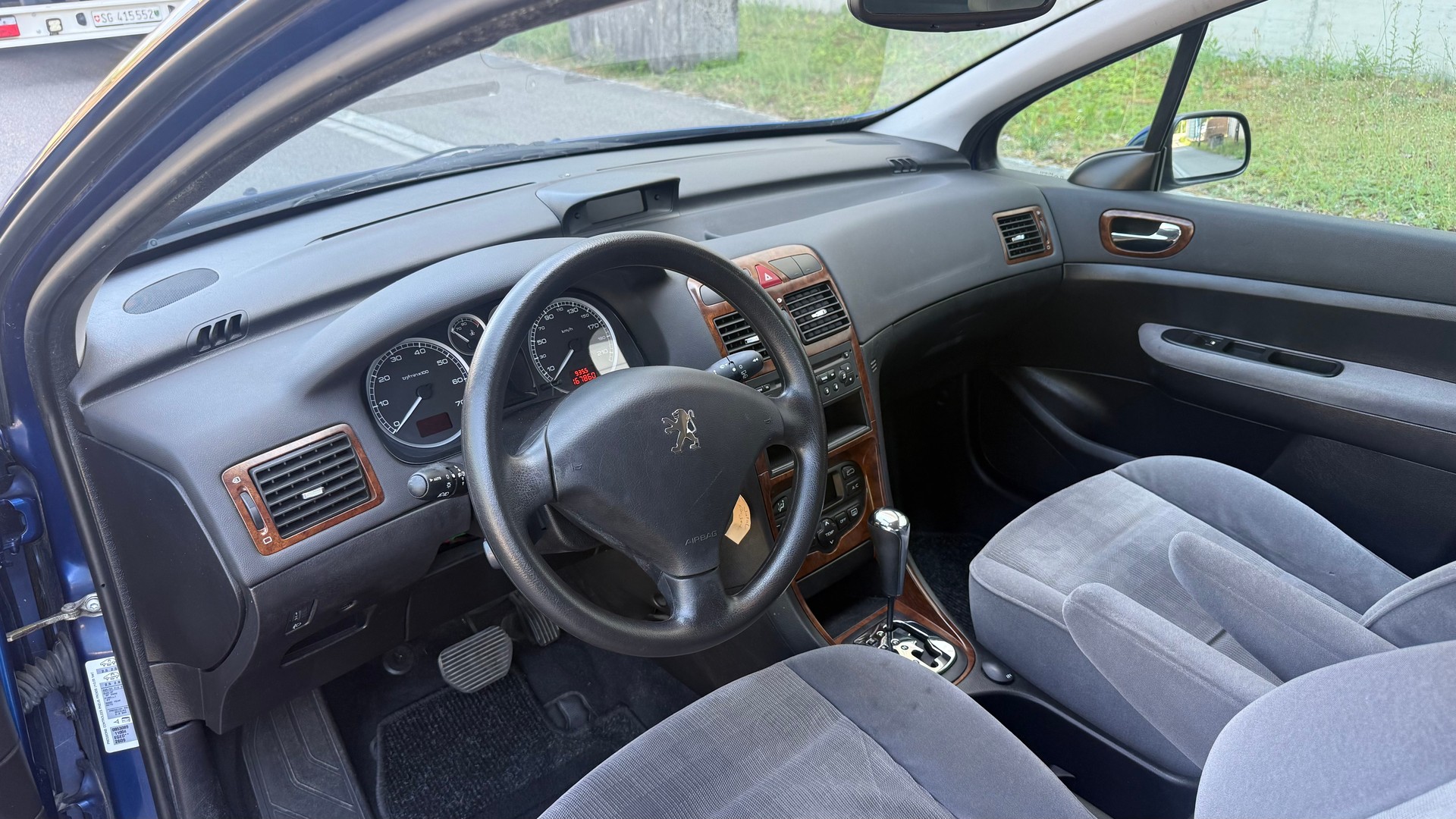 PEUGEOT 307 2.0 16V XS-image-12