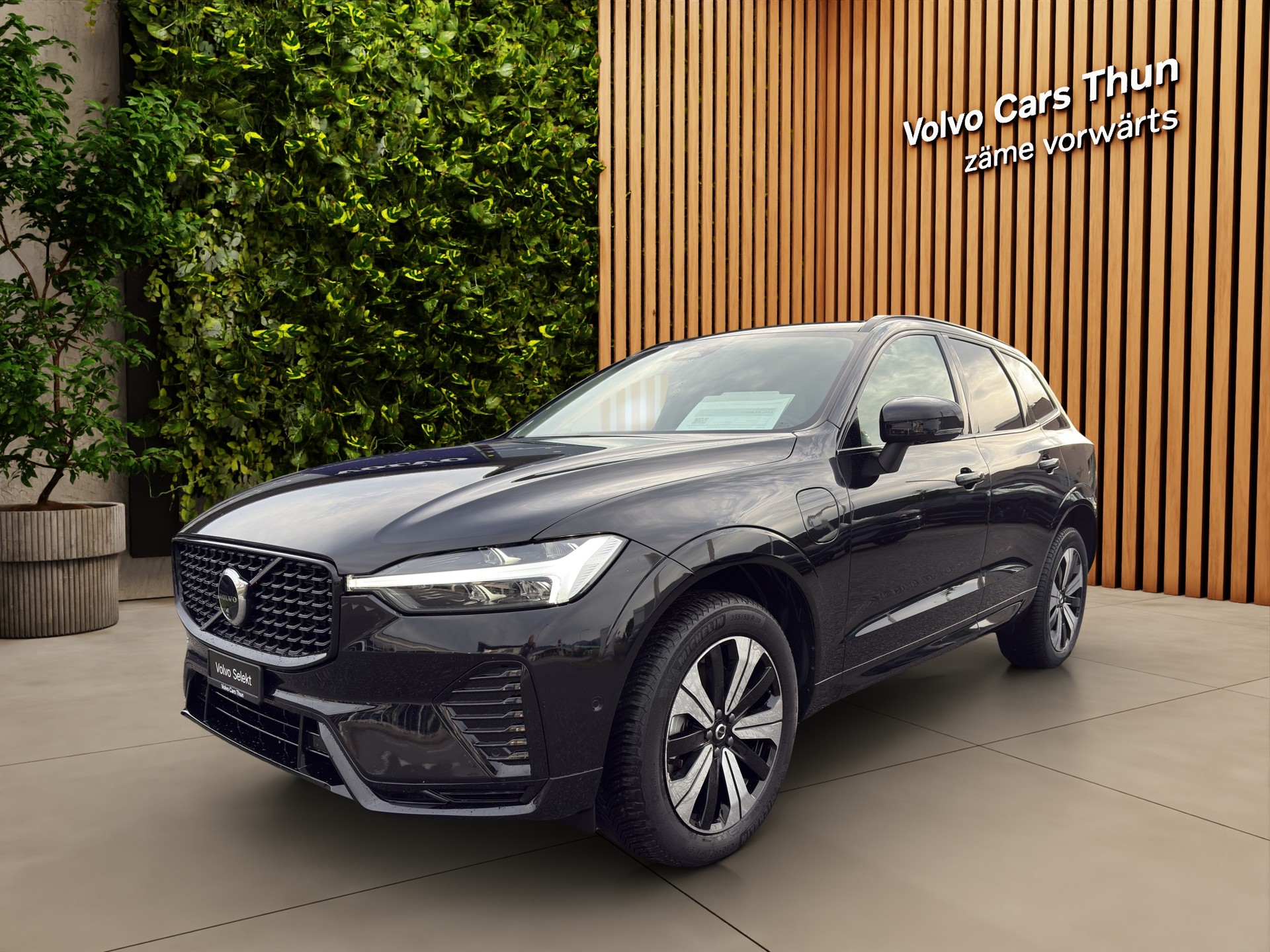 VOLVO XC60 2.0 T6 TE Plus Dark eAWD