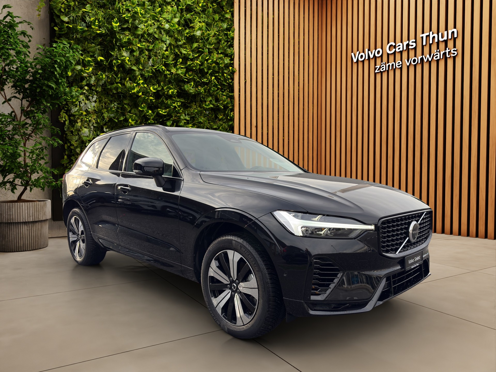 VOLVO XC60 2.0 T6 TE Plus Dark eAWD-image-5
