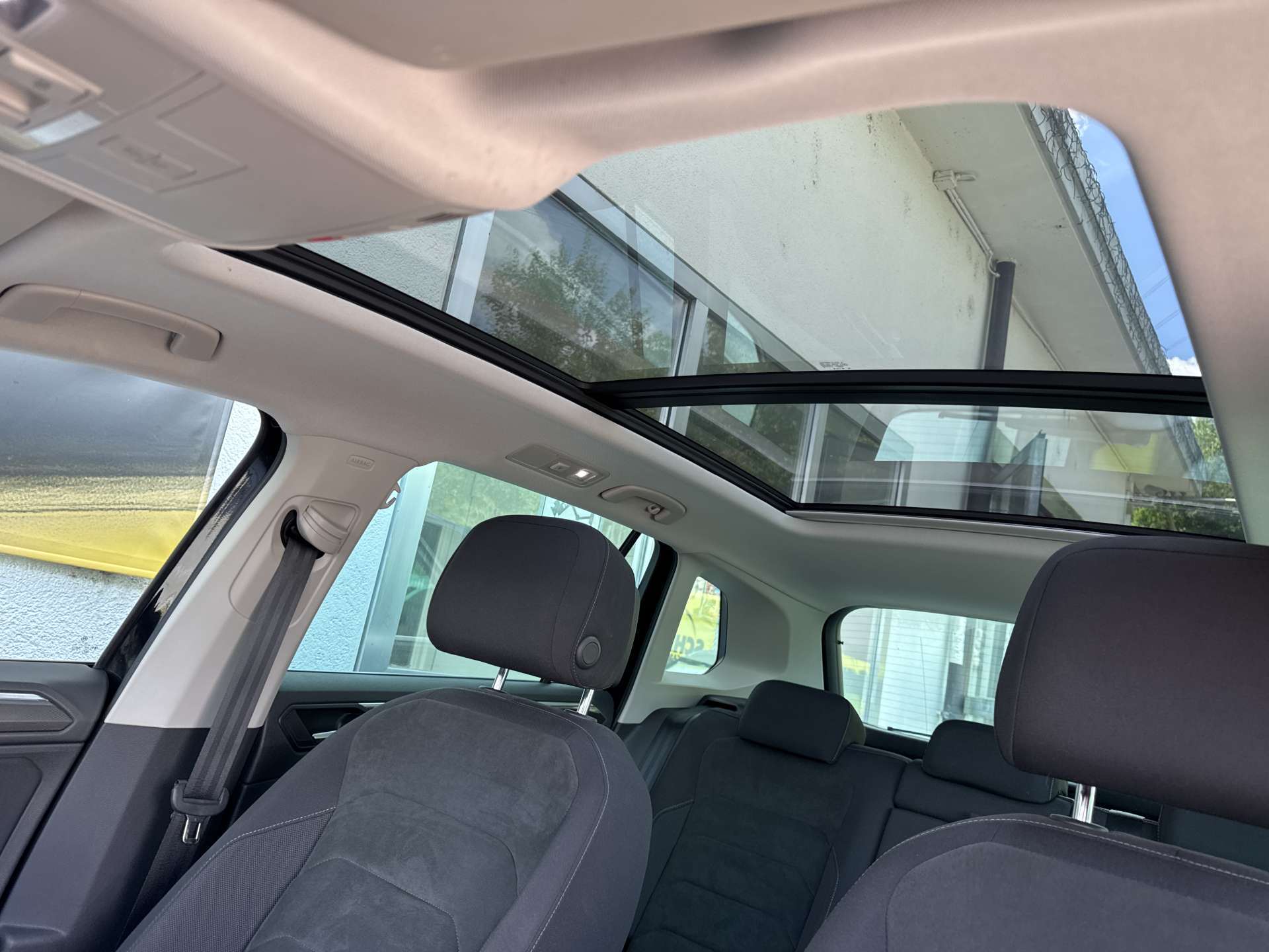 VW Tiguan 2.0TSi Highline R-Line 4Motion DSG-Automat-image-13