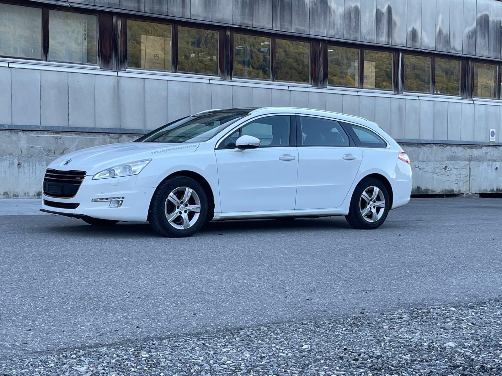 PEUGEOT 508 SW 1.6 e-HDI Business EGS6-image-5