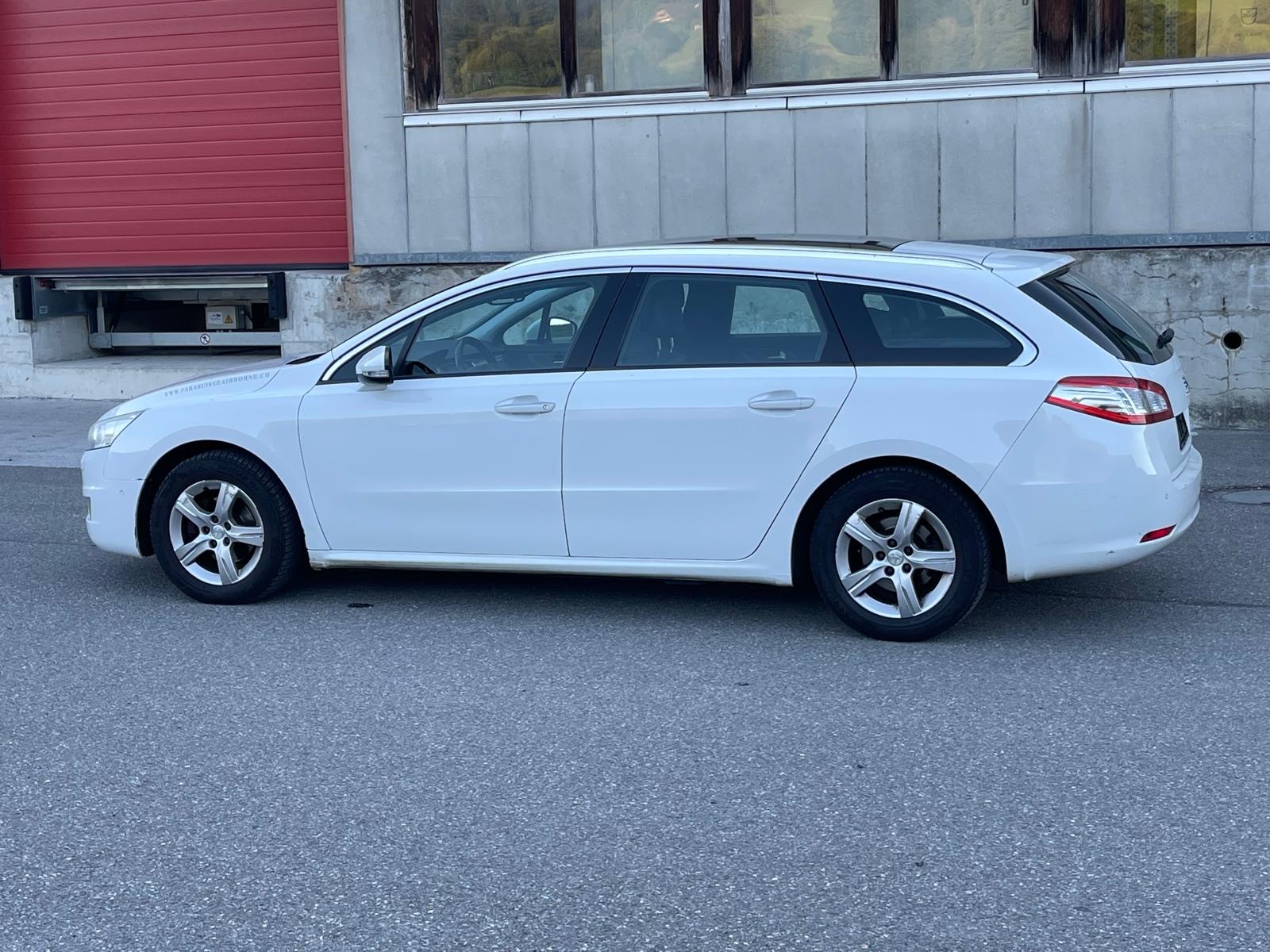 PEUGEOT 508 SW 1.6 e-HDI Business EGS6-image-4