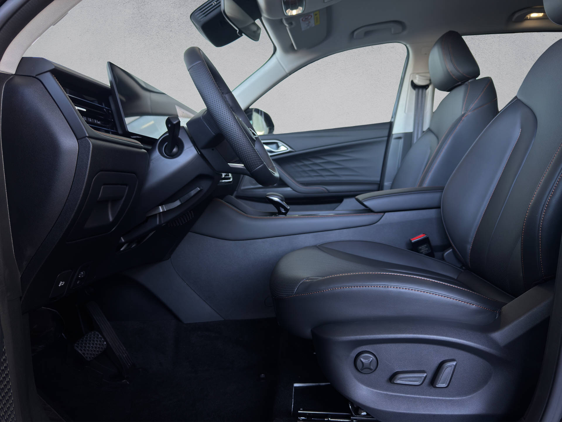 MG HS 1.5 Hybrid Luxury-image-9