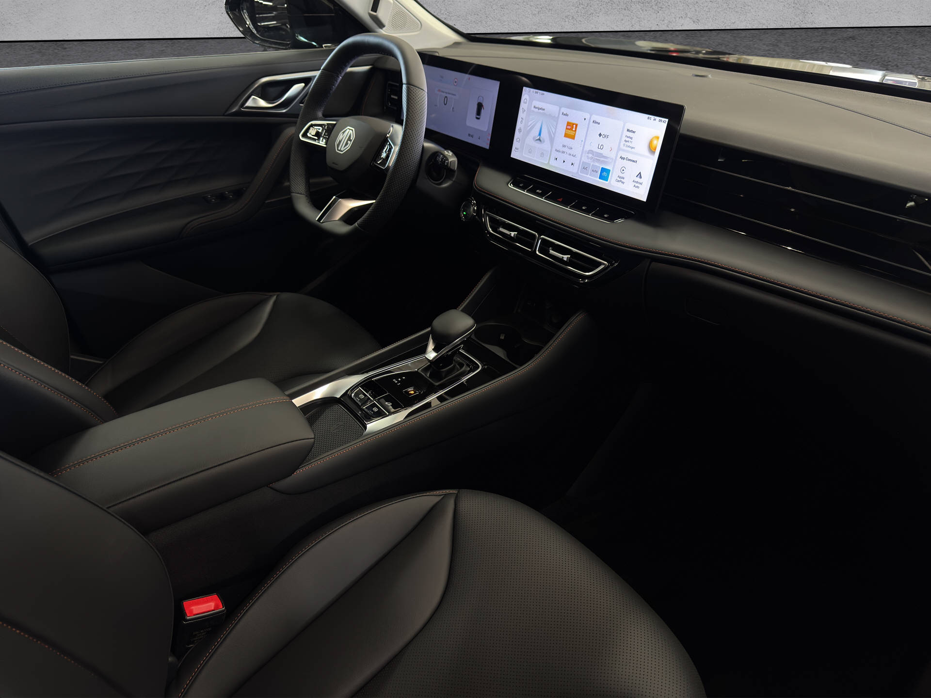 MG HS 1.5 Hybrid Luxury-image-14