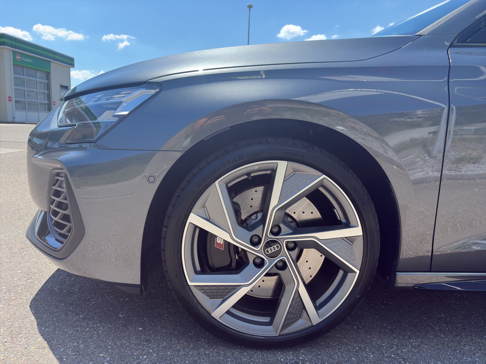AUDI S3 Sportback 2.0 TFSI quattro S-Tronic-image-13