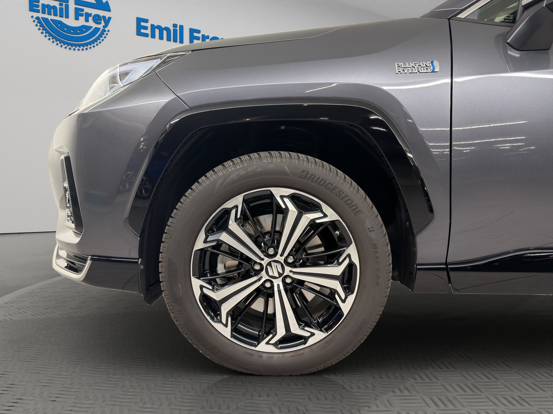 SUZUKI Across 2.5 PHEV Compact Top 4x4-showroom-element-3