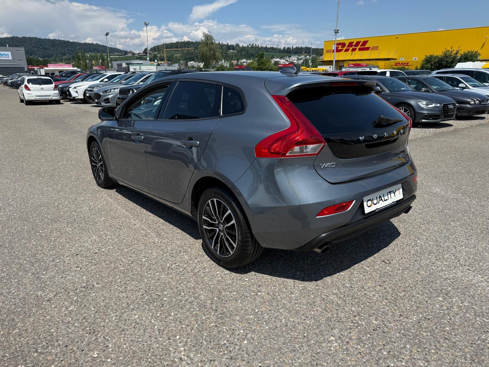 VOLVO V40 1.5 T3 Momentum S/S-image-5