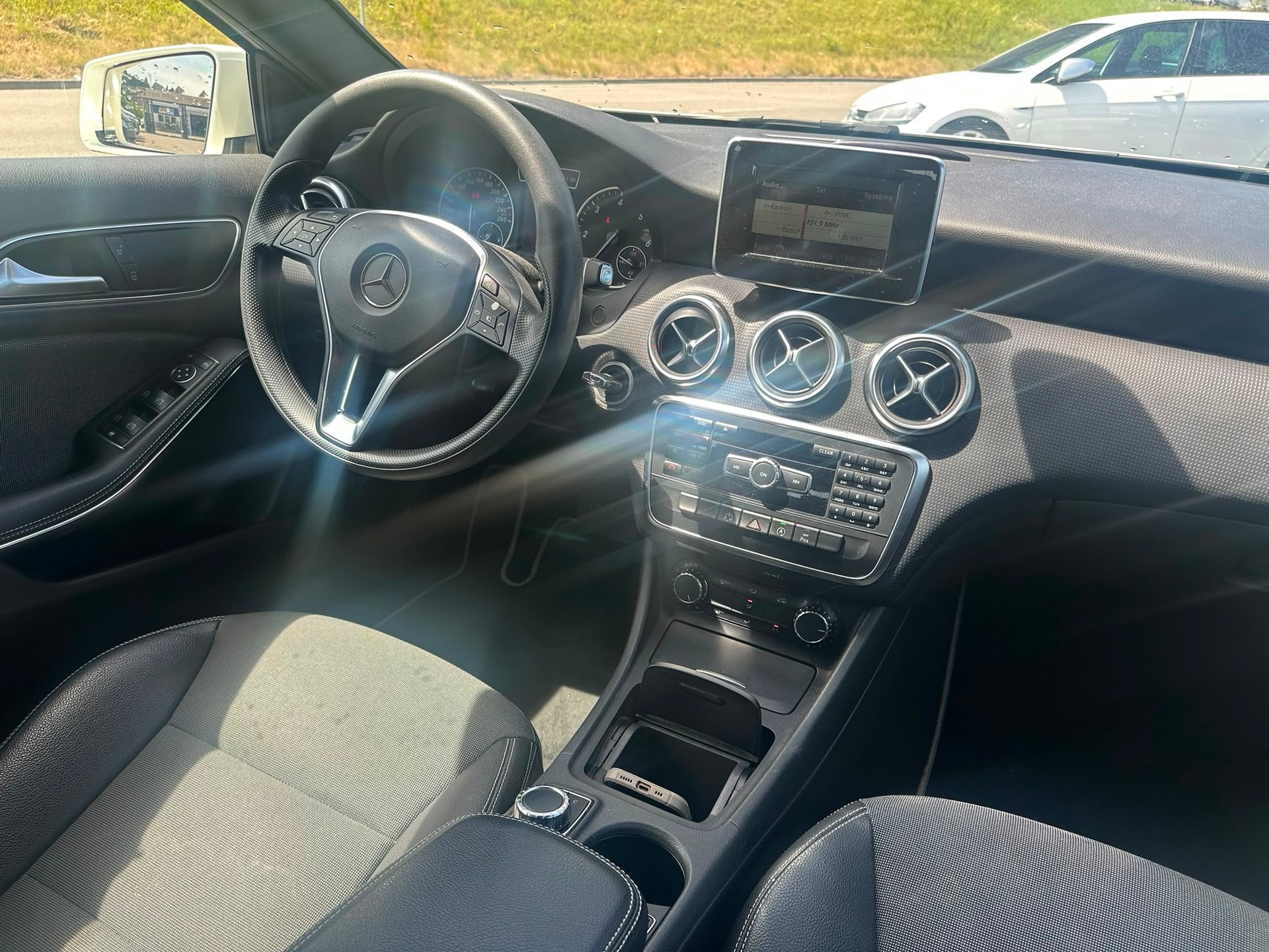 MERCEDES-BENZ A 180 CDI BlueEfficiency Edition Style-image-6