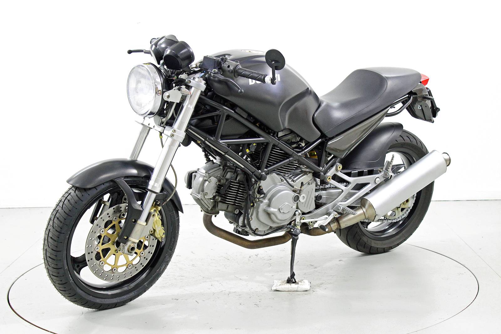 DUCATI MONSTER 620-showroom-element-2
