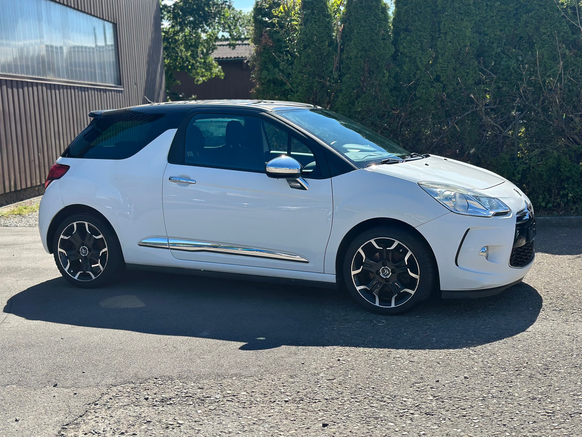 DS AUTOMOBILES DS3 1.6 THP Sport Chic-image-1