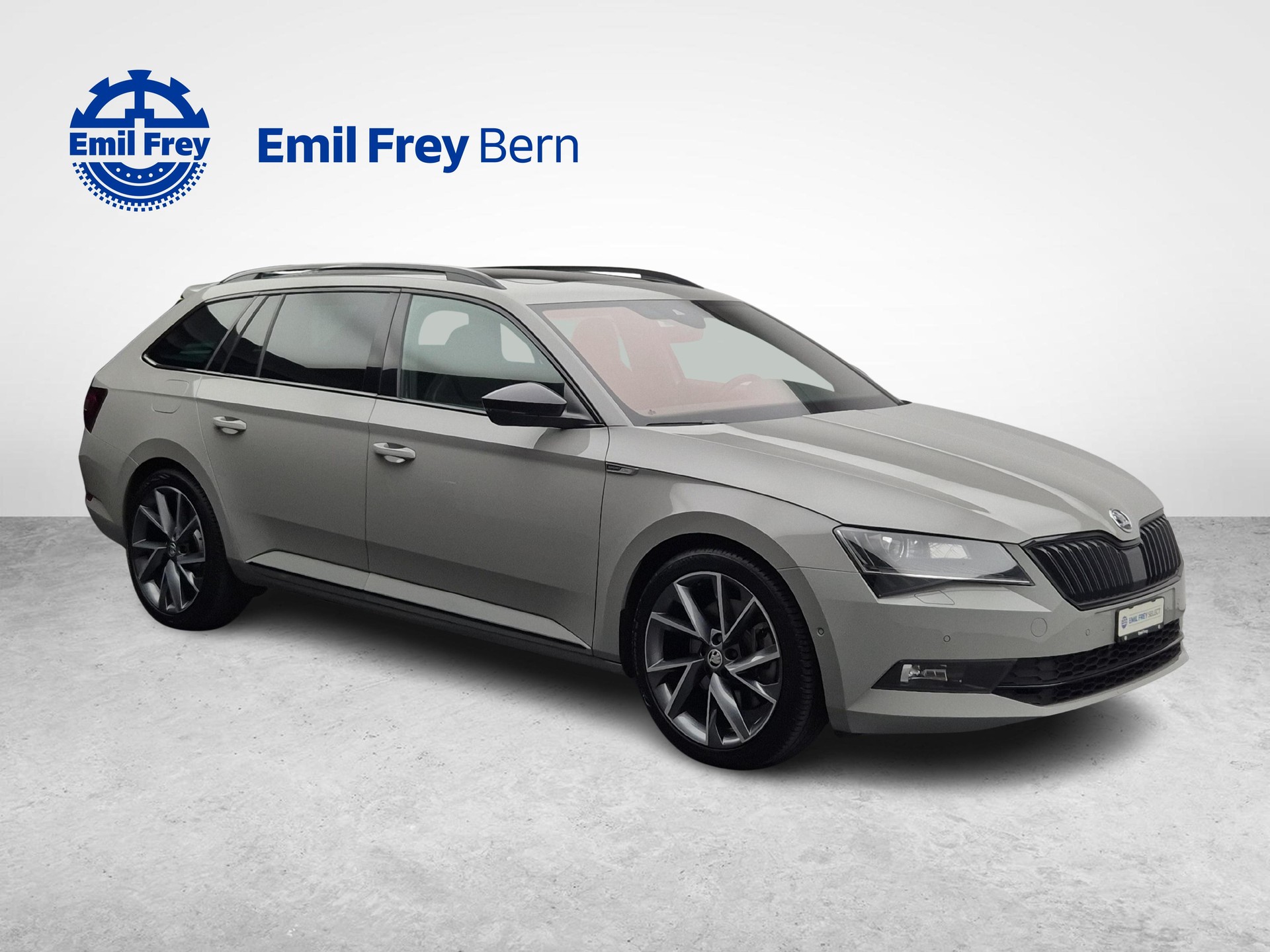 SKODA Superb Combi 2.0 TSI 280 SportLine+ 4x4 DSG-image-5