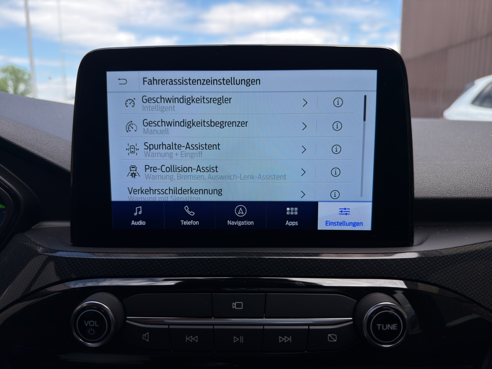 FORD Kuga 2.5 FHEV ST-Line 4WD - AHK - Toter-Winkel-Assistent - Spurhalteassistent-image-8