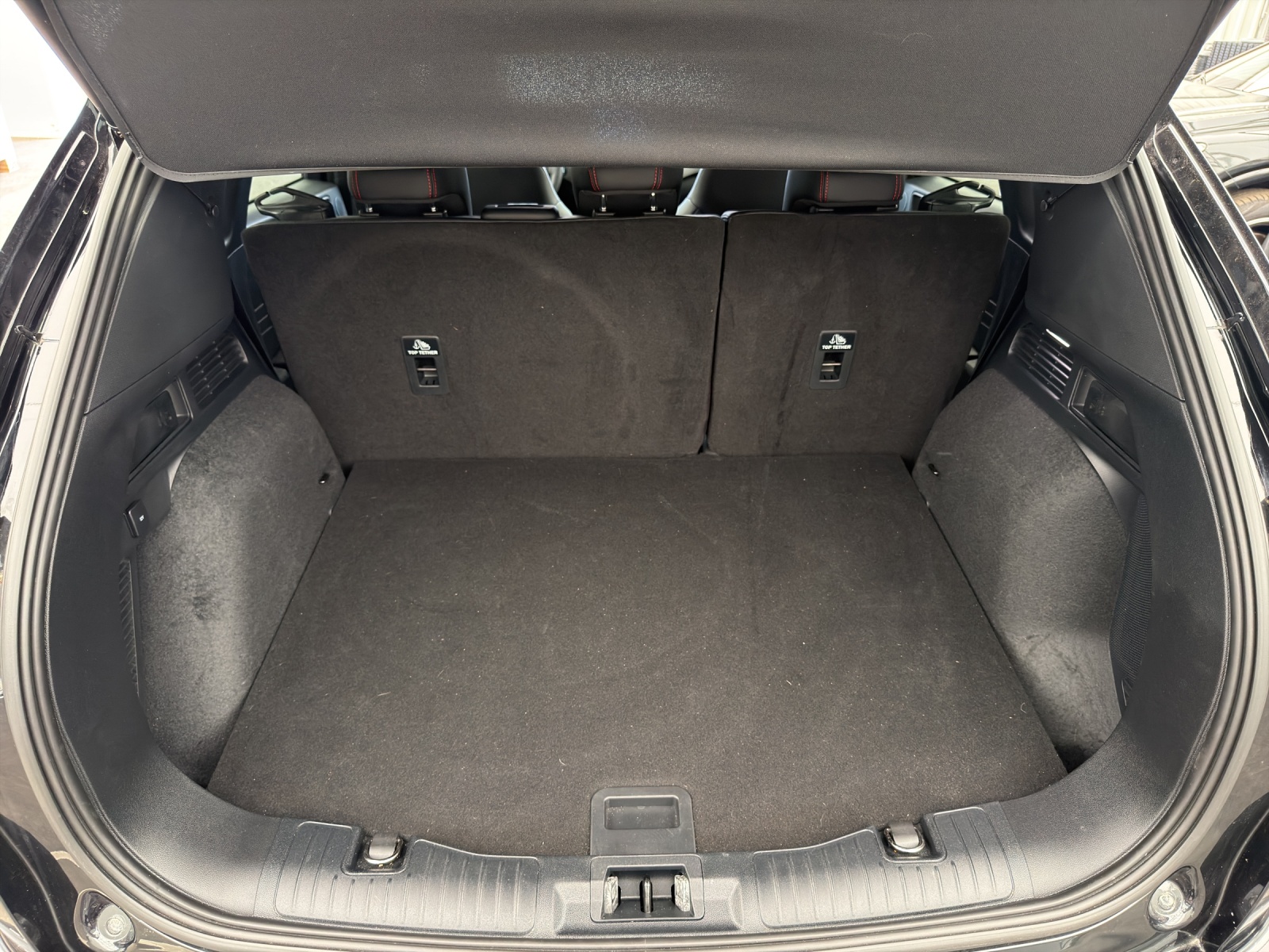 FORD Kuga 2.5 FHEV ST-Line 4WD - AHK - Toter-Winkel-Assistent - Spurhalteassistent-image-11