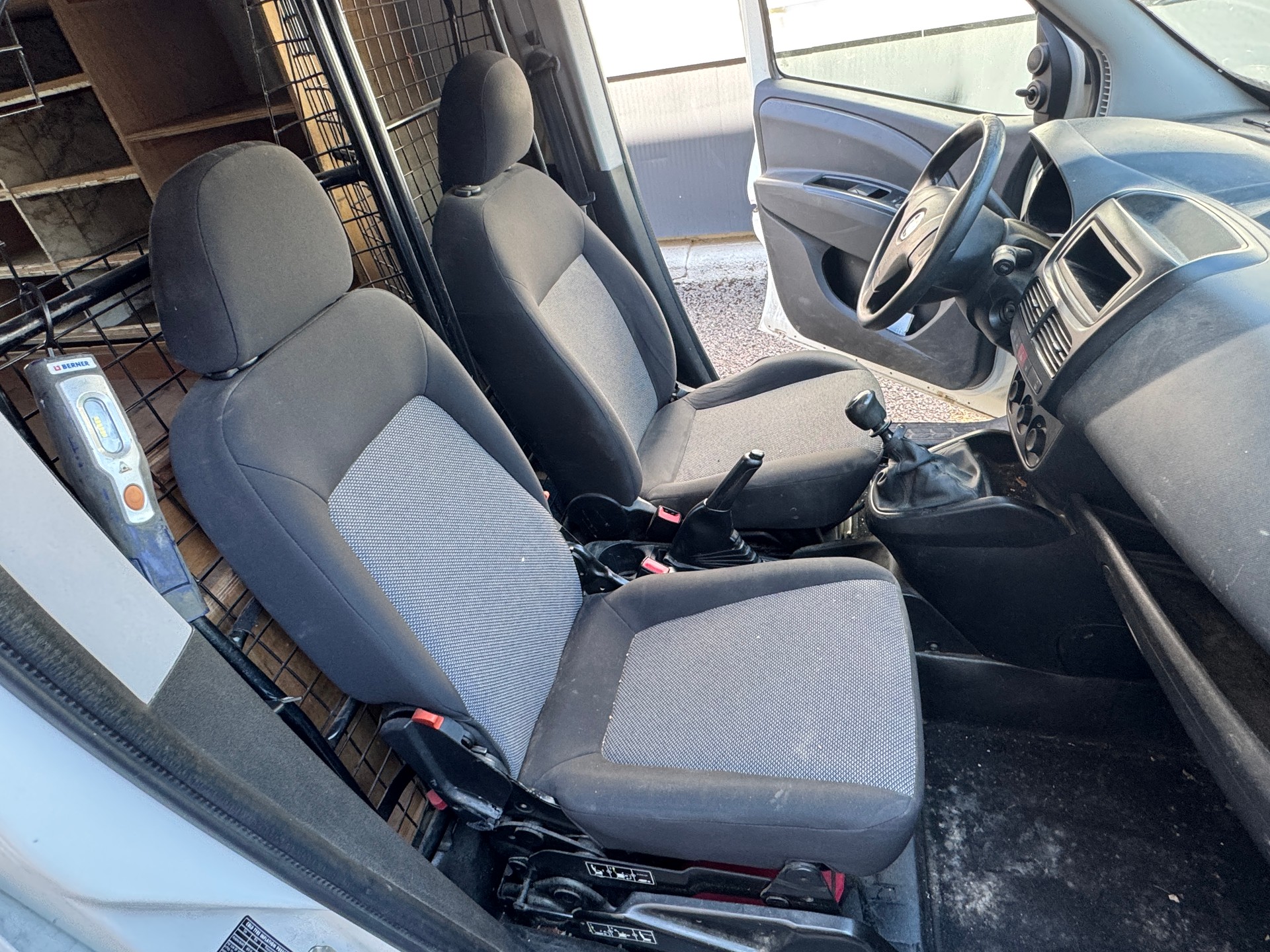 FIAT Doblò 1.4 16V Cargo Swiss-image-7