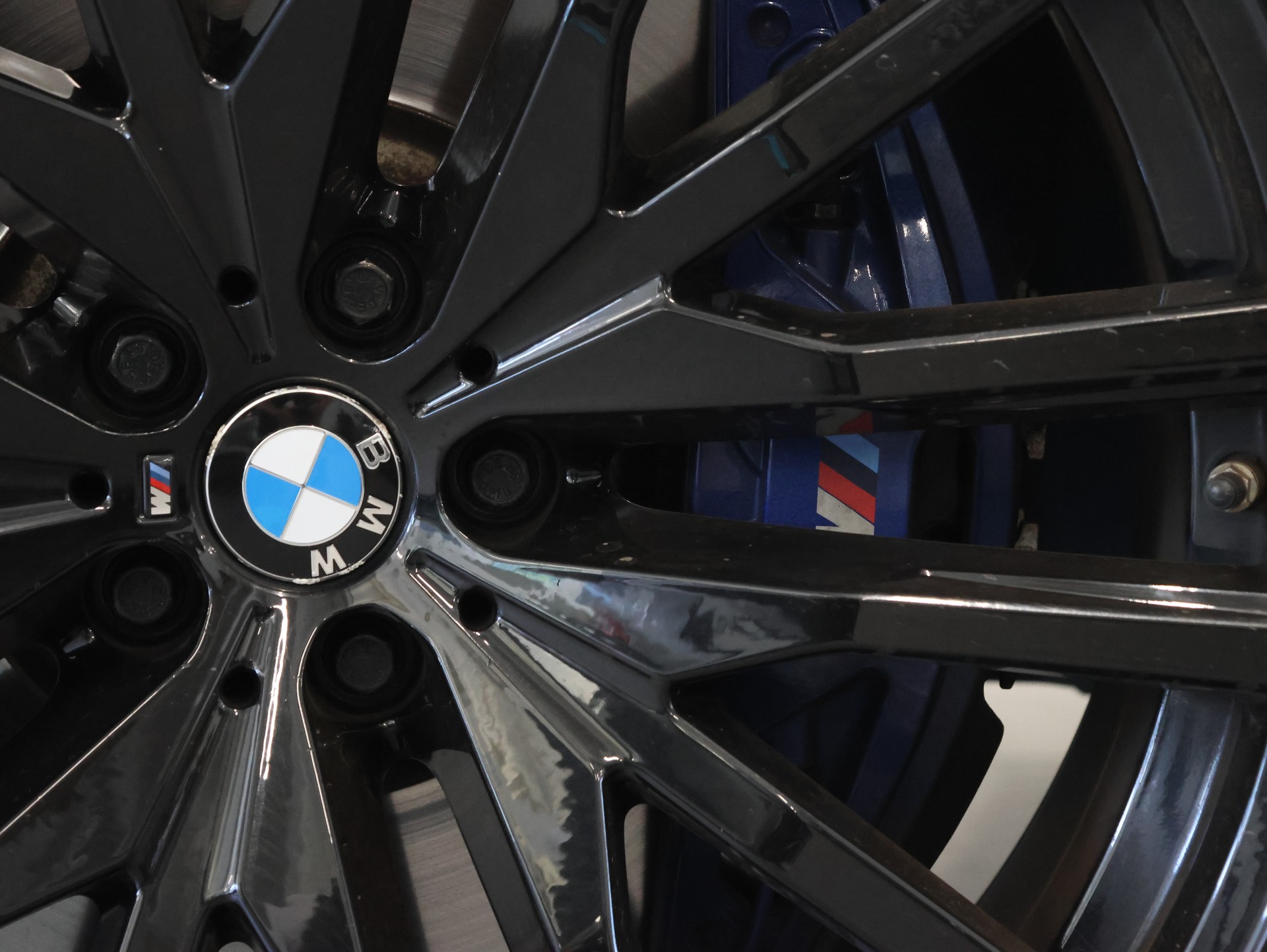 BMW X6 xDrive 30d Steptronic *Panoramadach* *360 Kamera* *Harman Kardon*-image-10