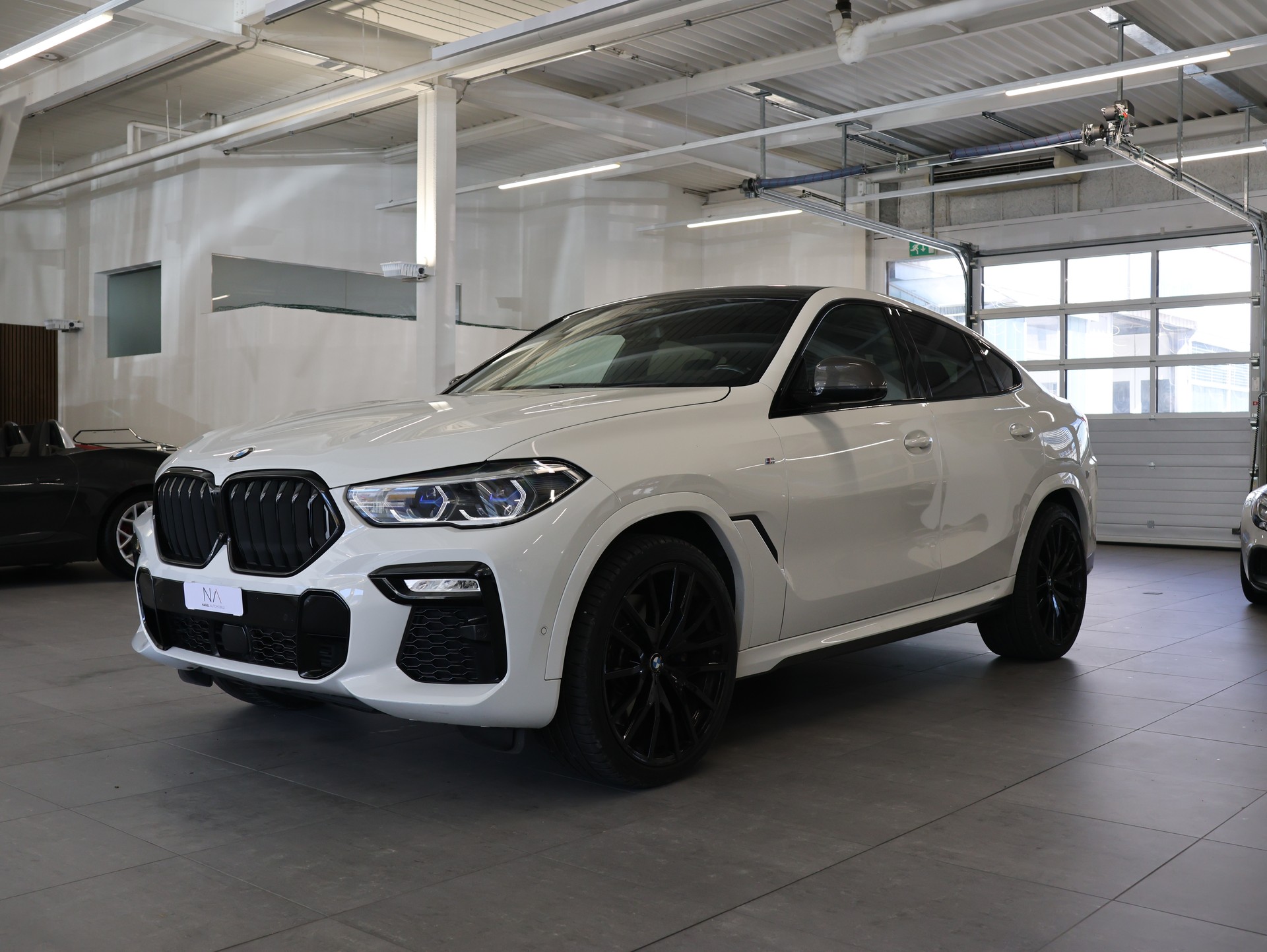BMW X6 xDrive 30d Steptronic *Panoramadach* *360 Kamera* *Harman Kardon*-image-3
