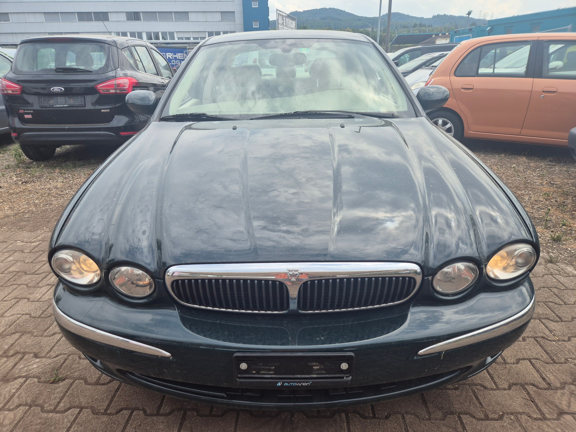 JAGUAR X-TYPE-image-2
