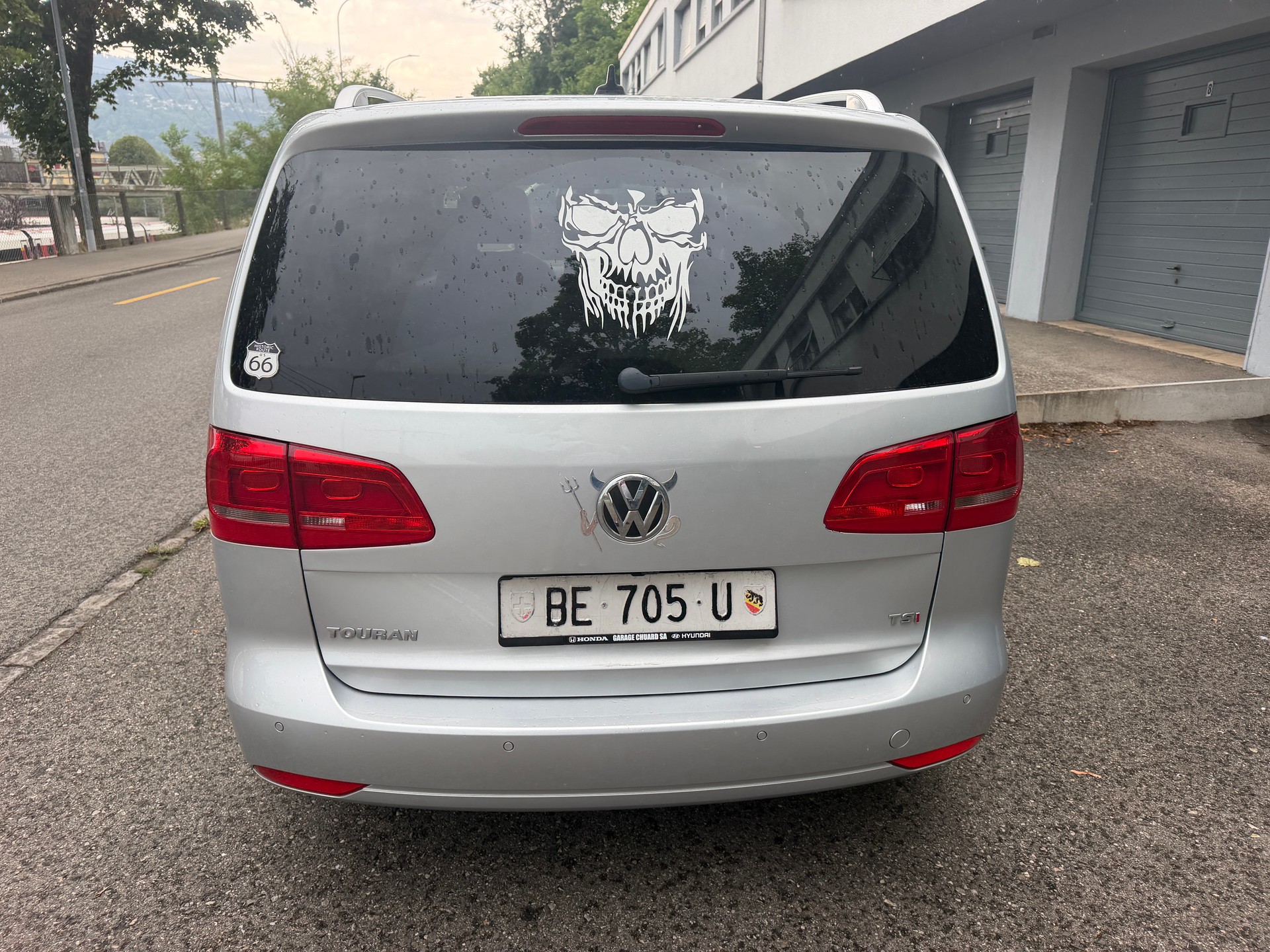 VW Touran 1.4 TSI Team DSG-image-3