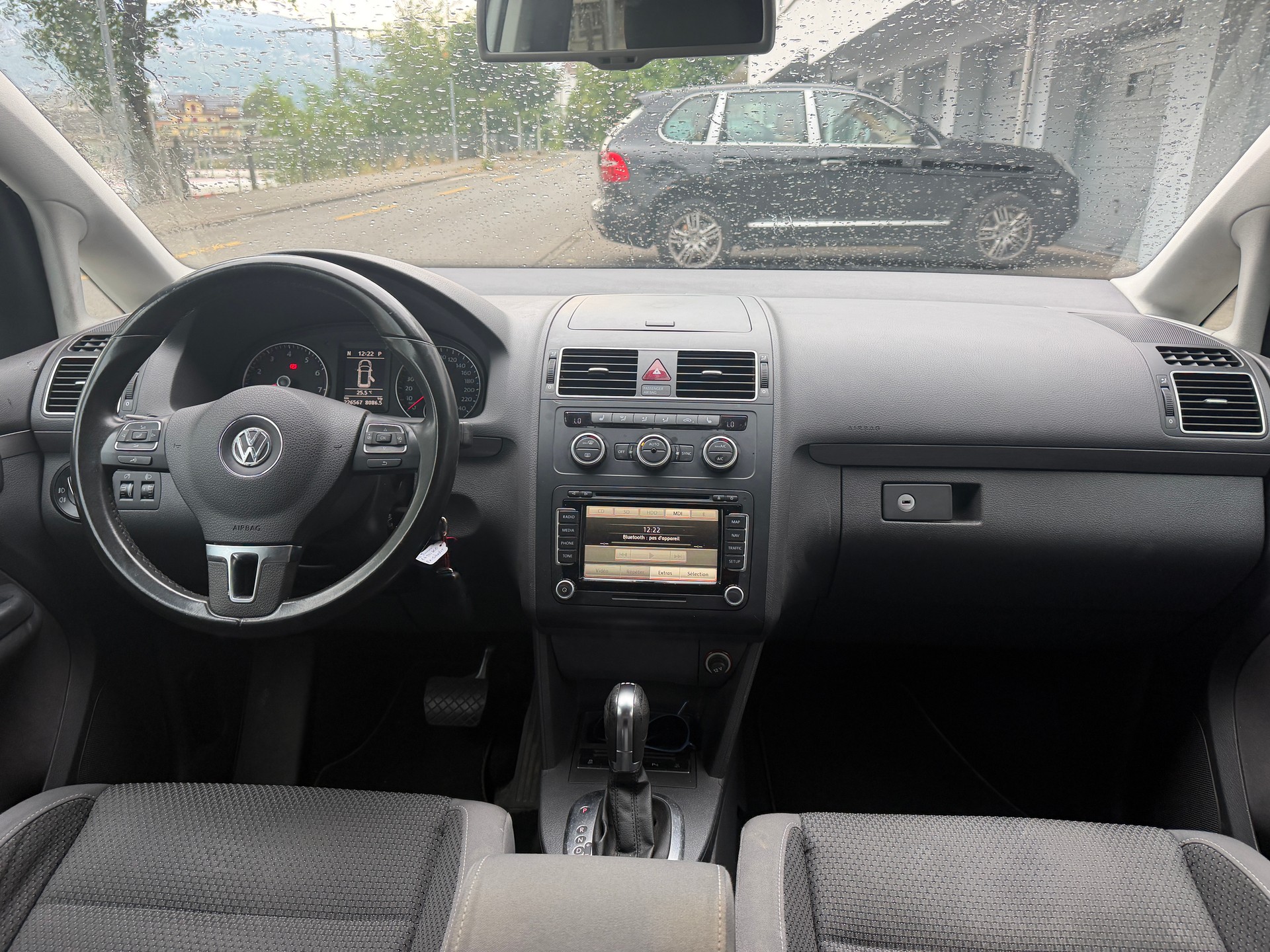 VW Touran 1.4 TSI Team DSG-image-5