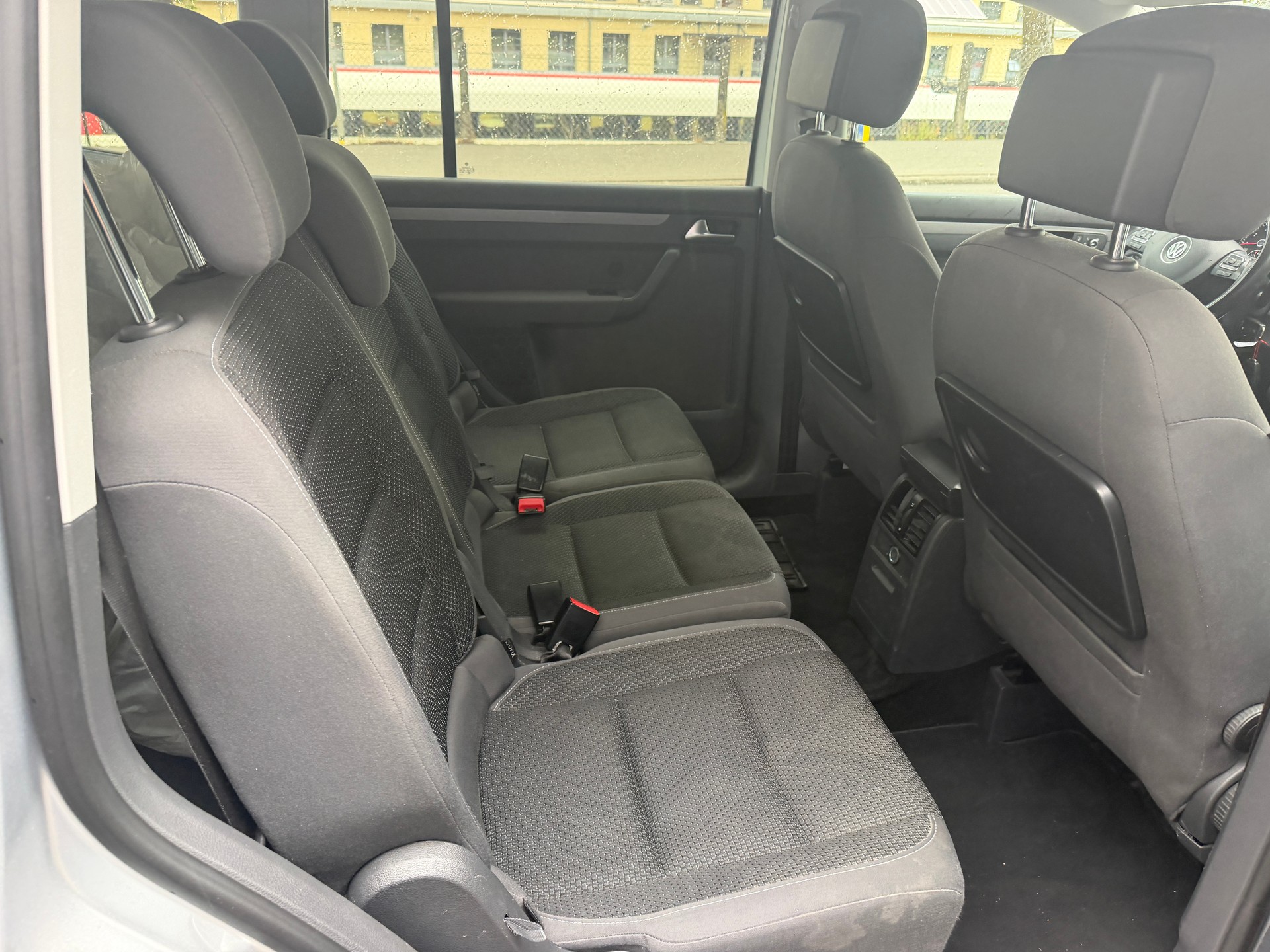 VW Touran 1.4 TSI Team DSG-image-7