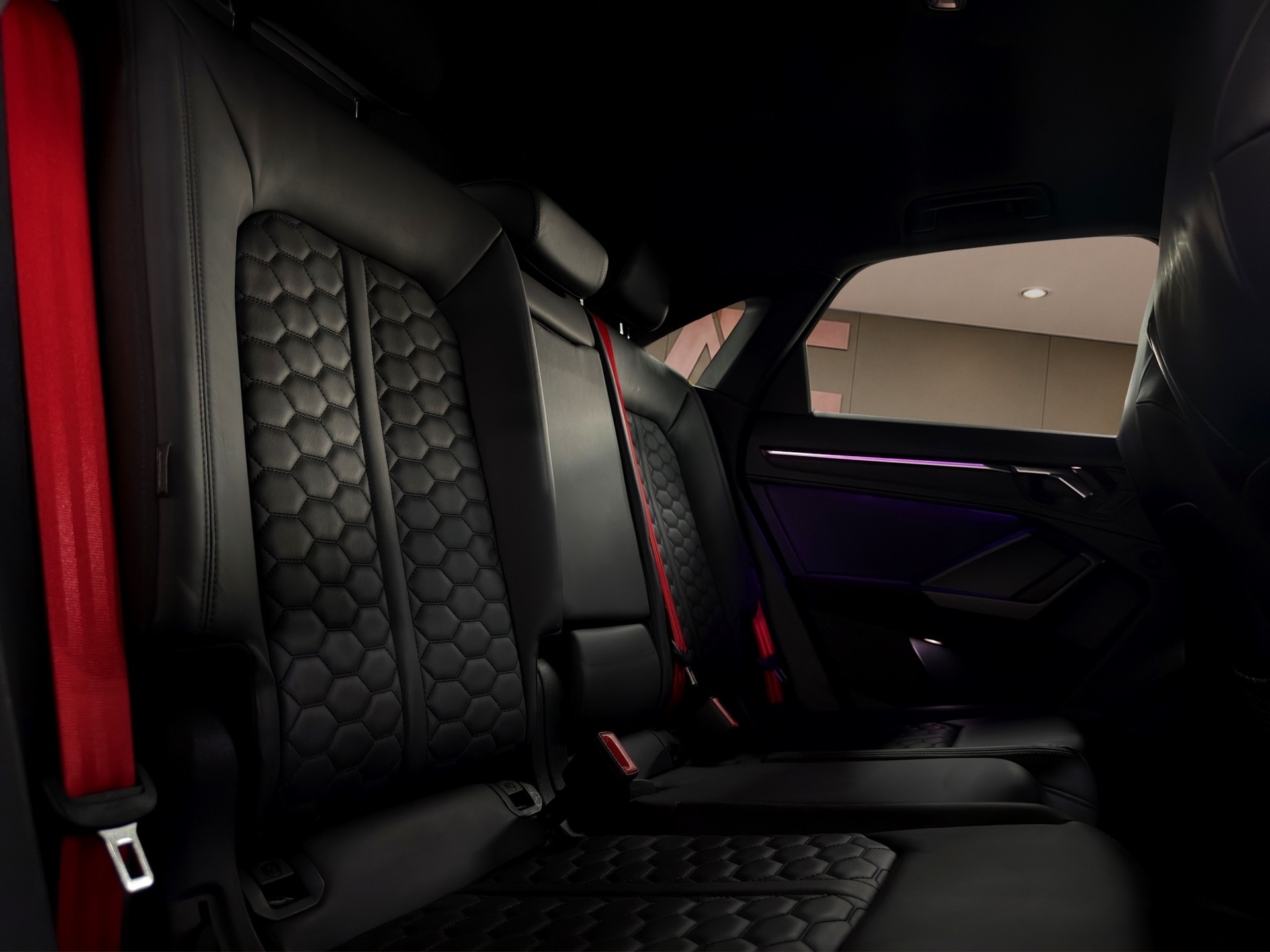 AUDI RS Q3 Sportback quattro S tronic-image-15