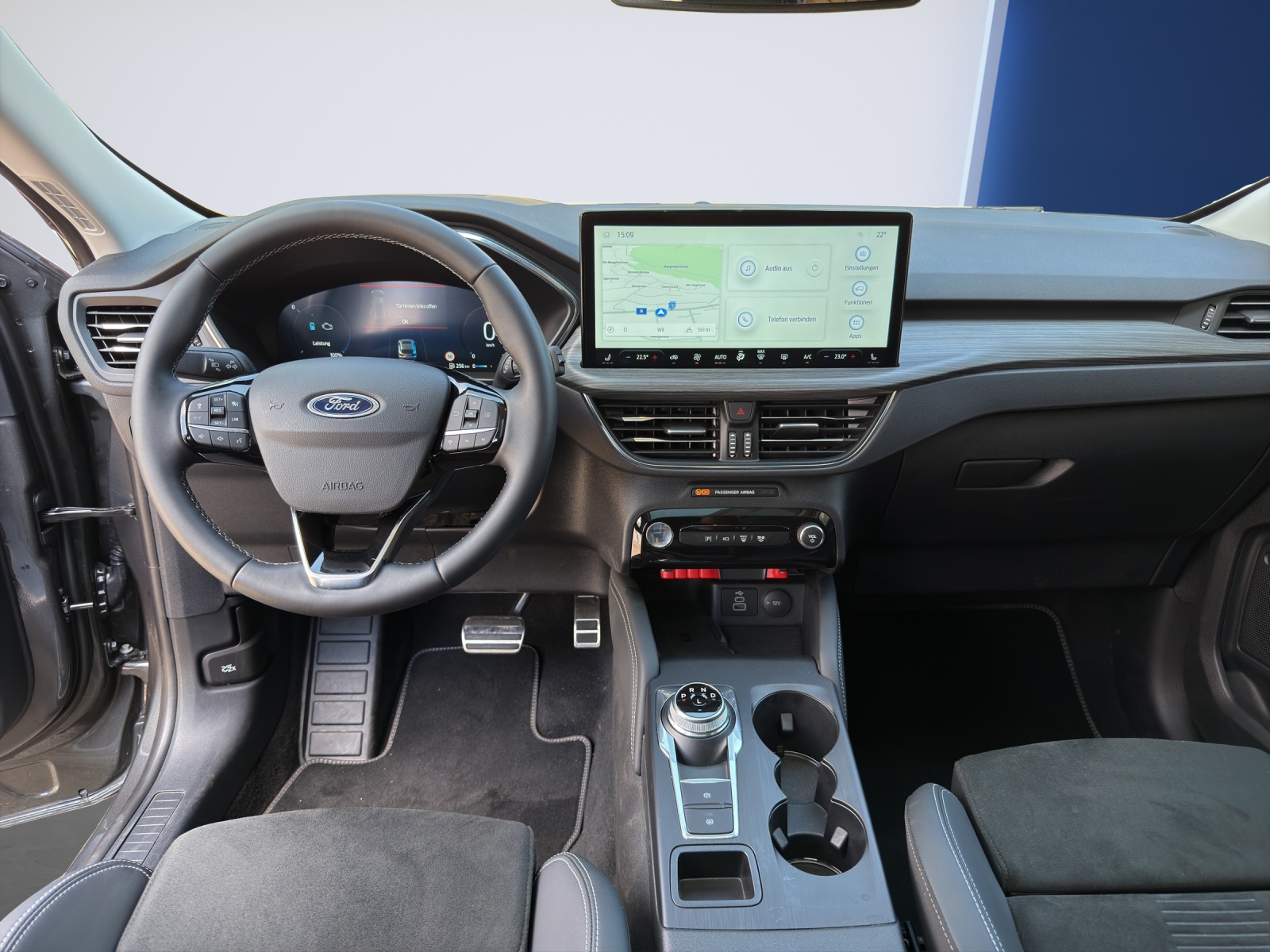 FORD Kuga 2.5 Hybrid Active X 4x4-image-11